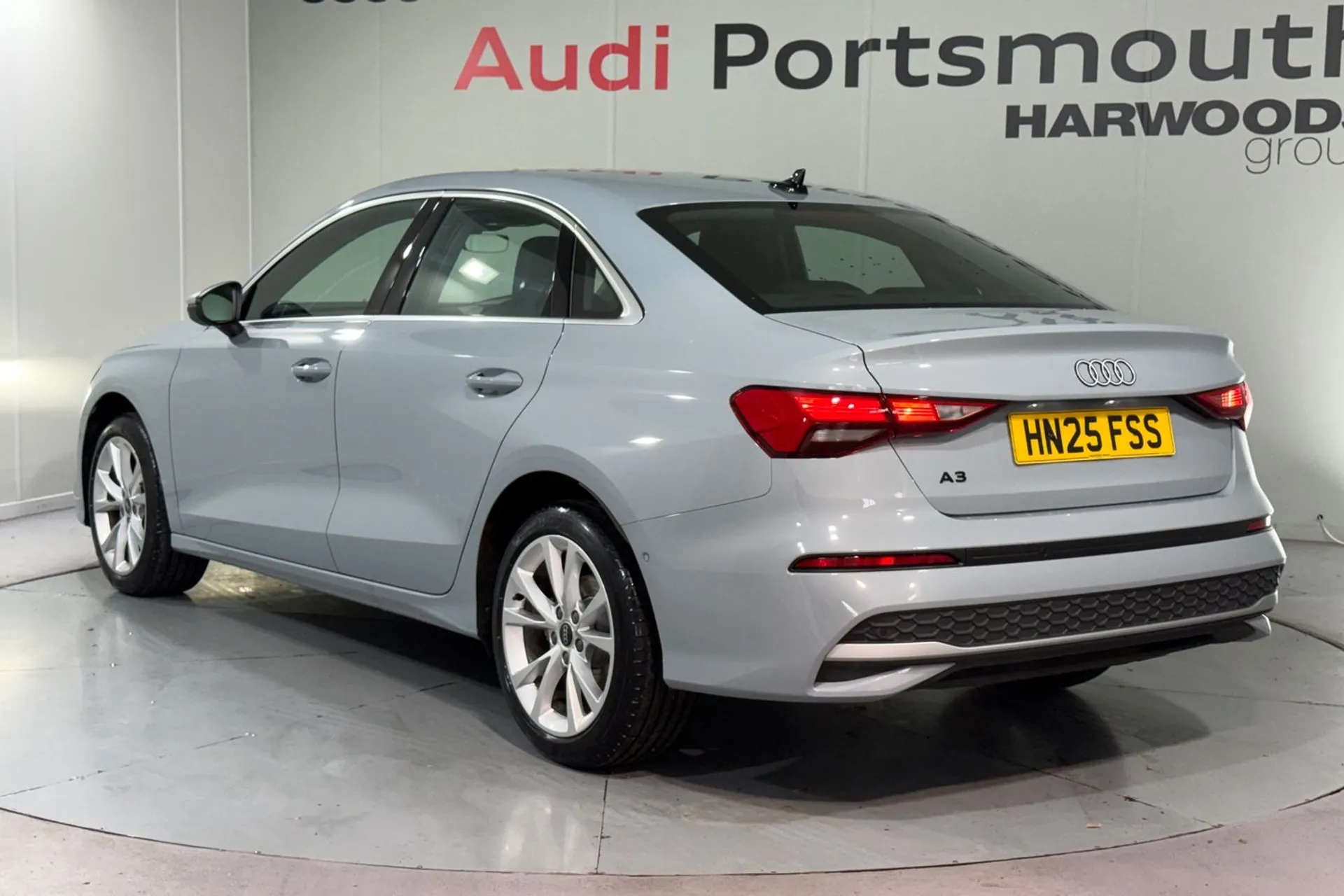 Audi A3 thumbnail image number 11