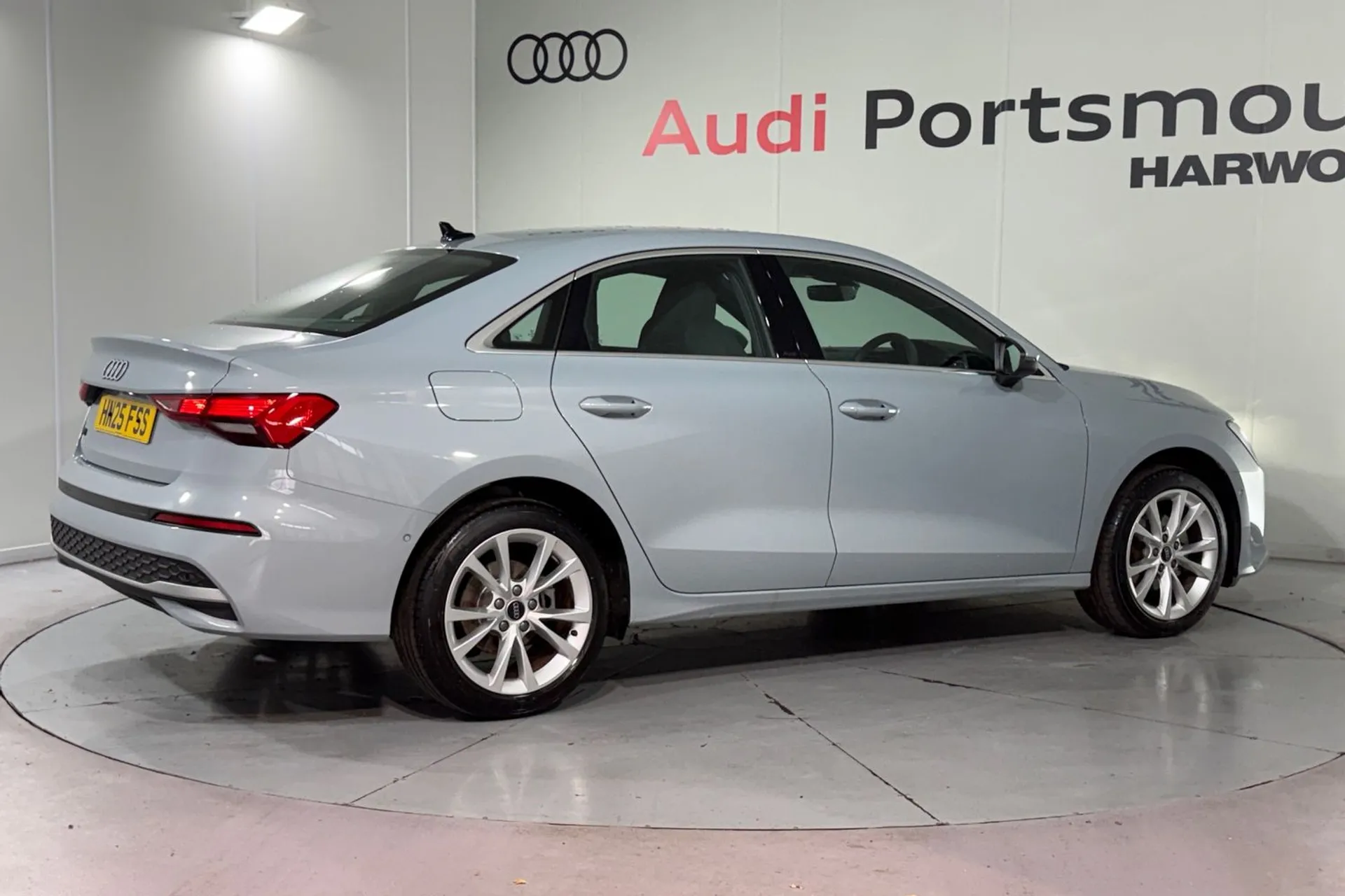 Audi A3 thumbnail image number 9