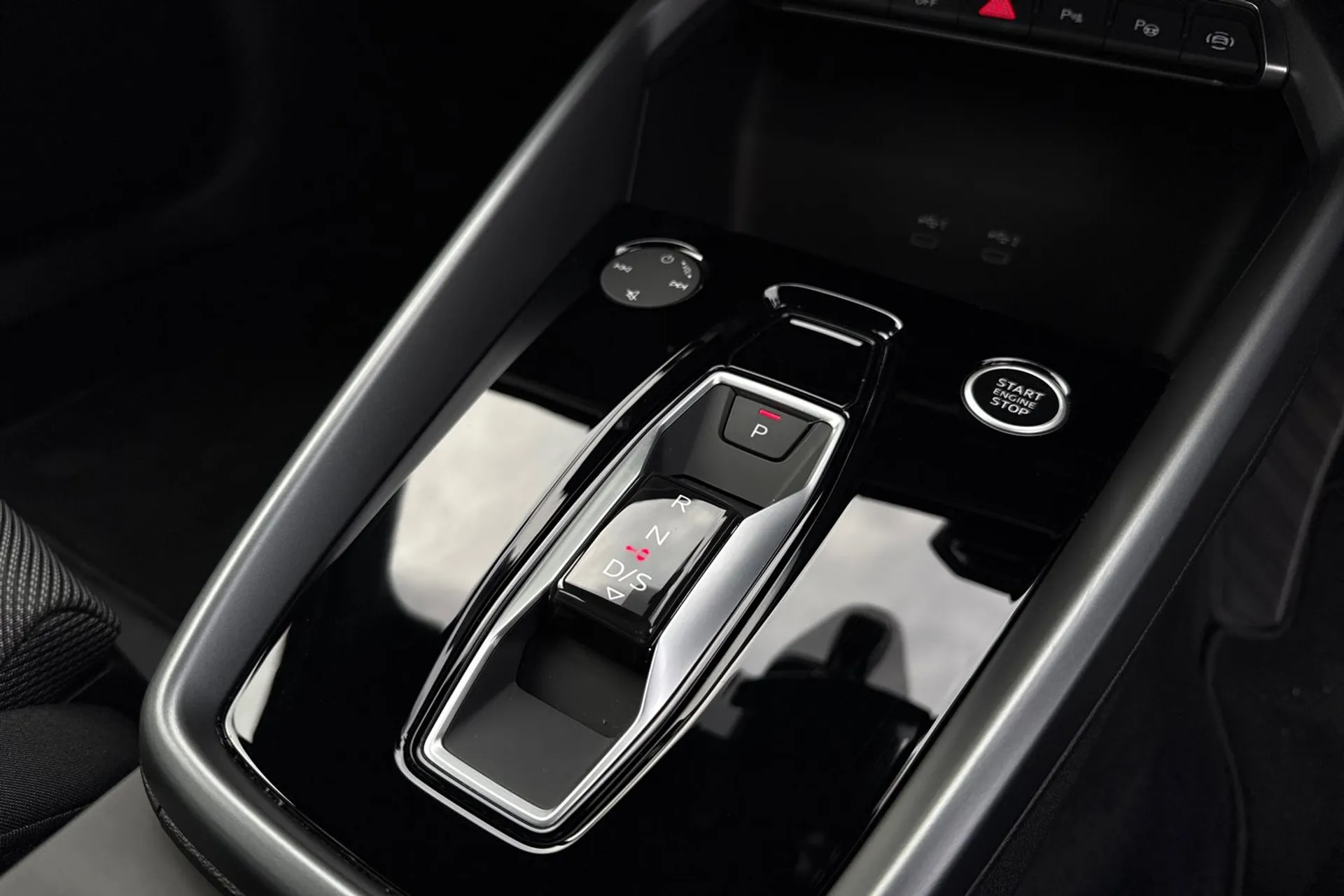 Audi A3 thumbnail image number 31