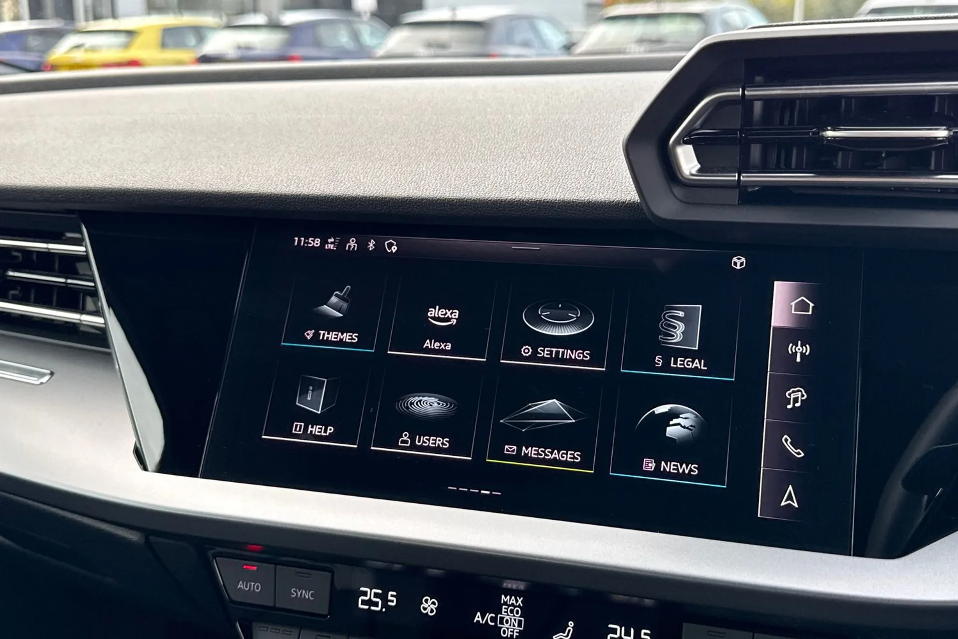 Audi A3 thumbnail image number 35