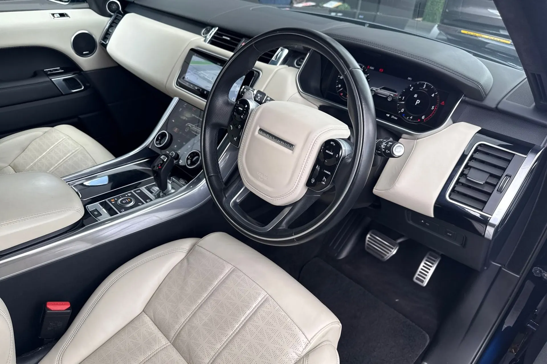 LAND ROVER RANGE ROVER SPORT thumbnail image number 21