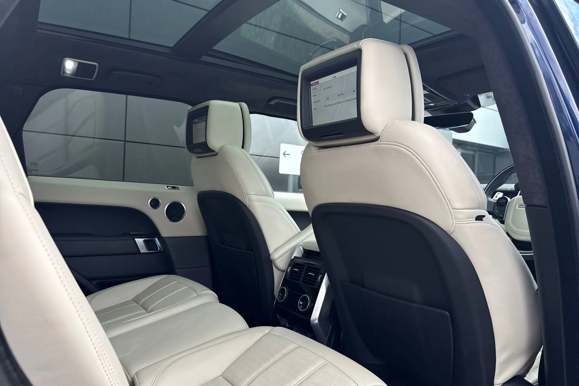 LAND ROVER RANGE ROVER SPORT thumbnail image number 43