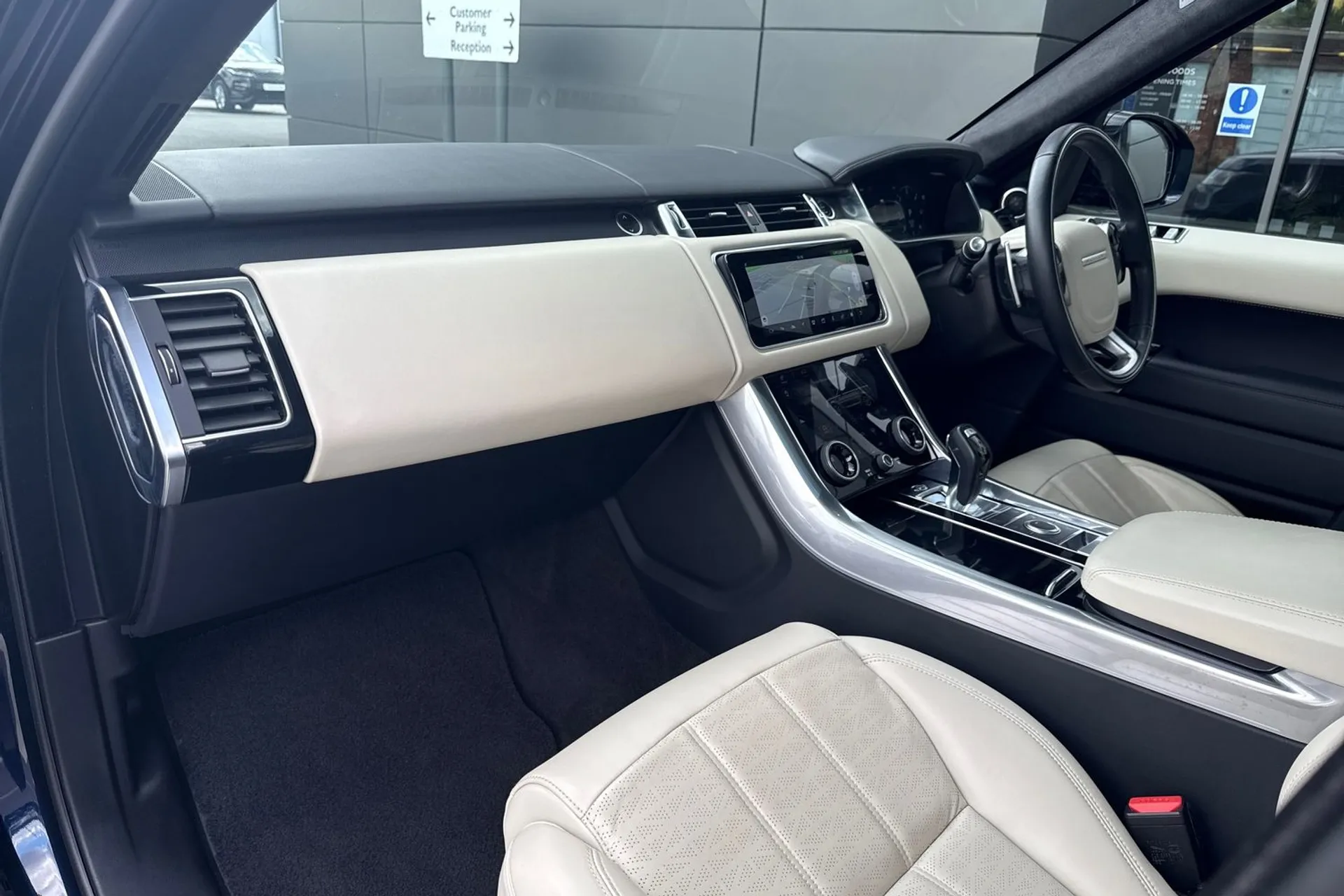 LAND ROVER RANGE ROVER SPORT thumbnail image number 45