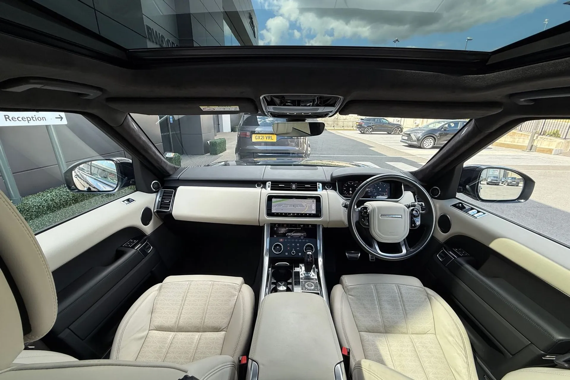 LAND ROVER RANGE ROVER SPORT thumbnail image number 3