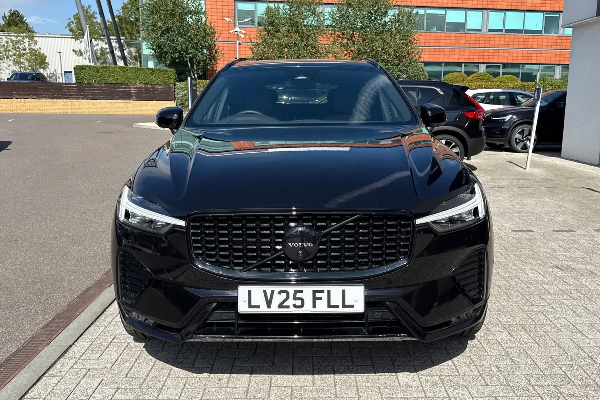 Volvo XC60 thumbnail image number 12