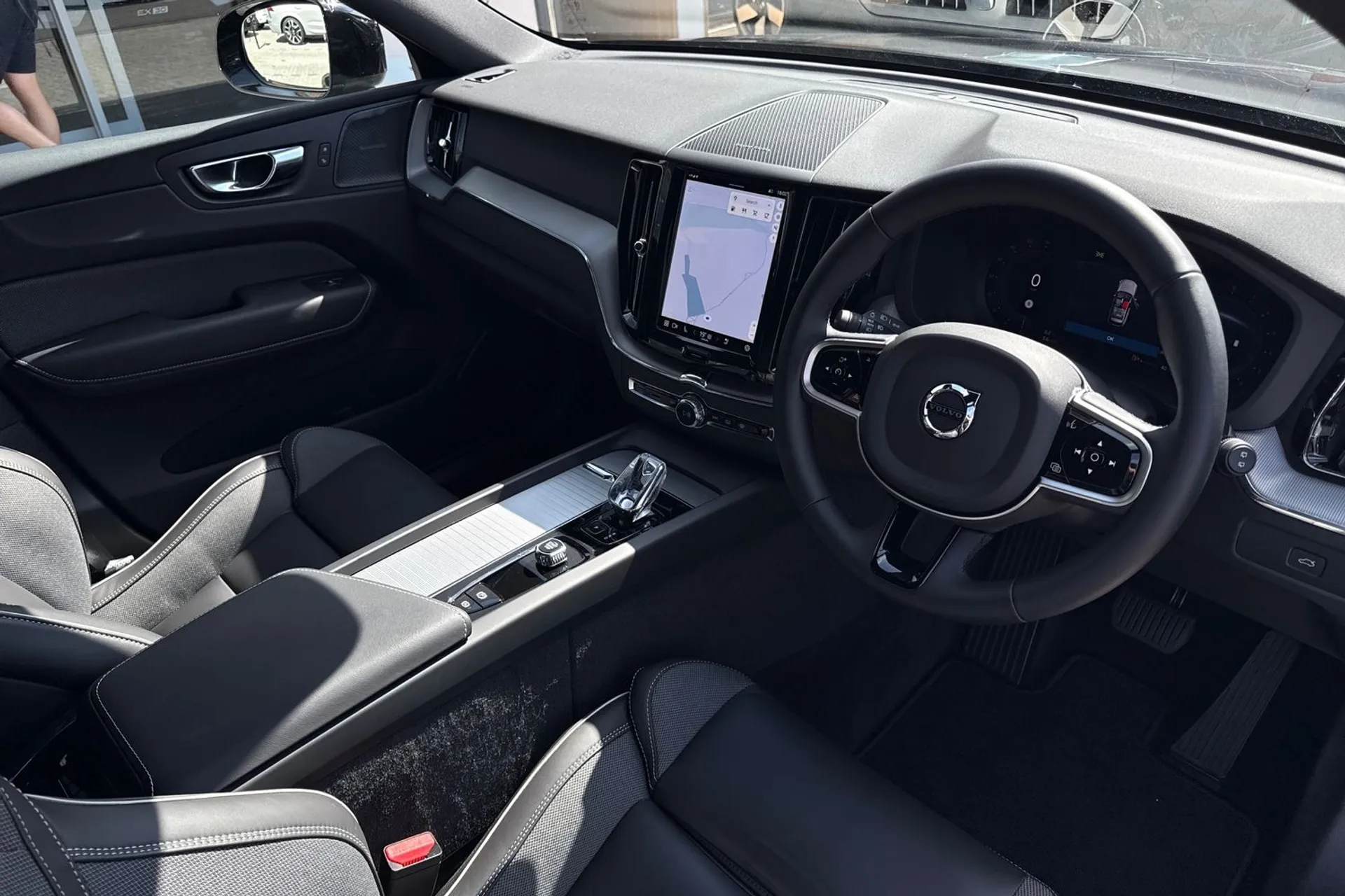Volvo XC60 thumbnail image number 5