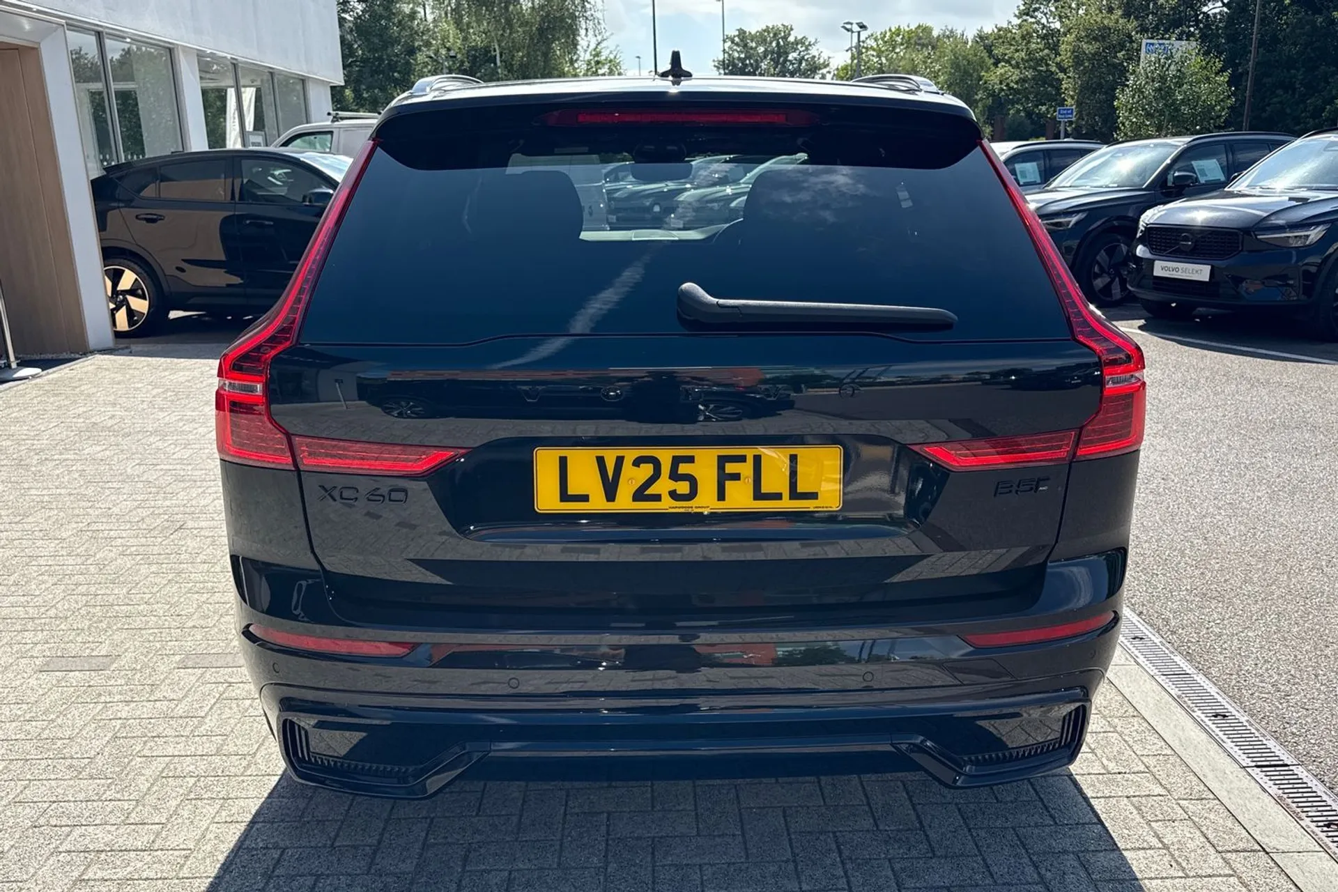 Volvo XC60 thumbnail image number 8