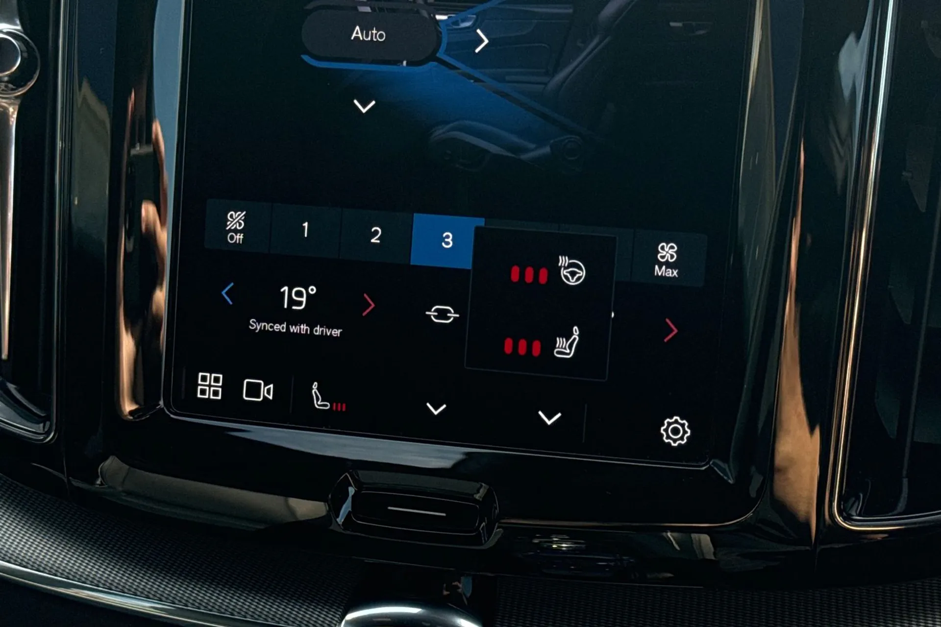 Volvo XC60 thumbnail image number 40