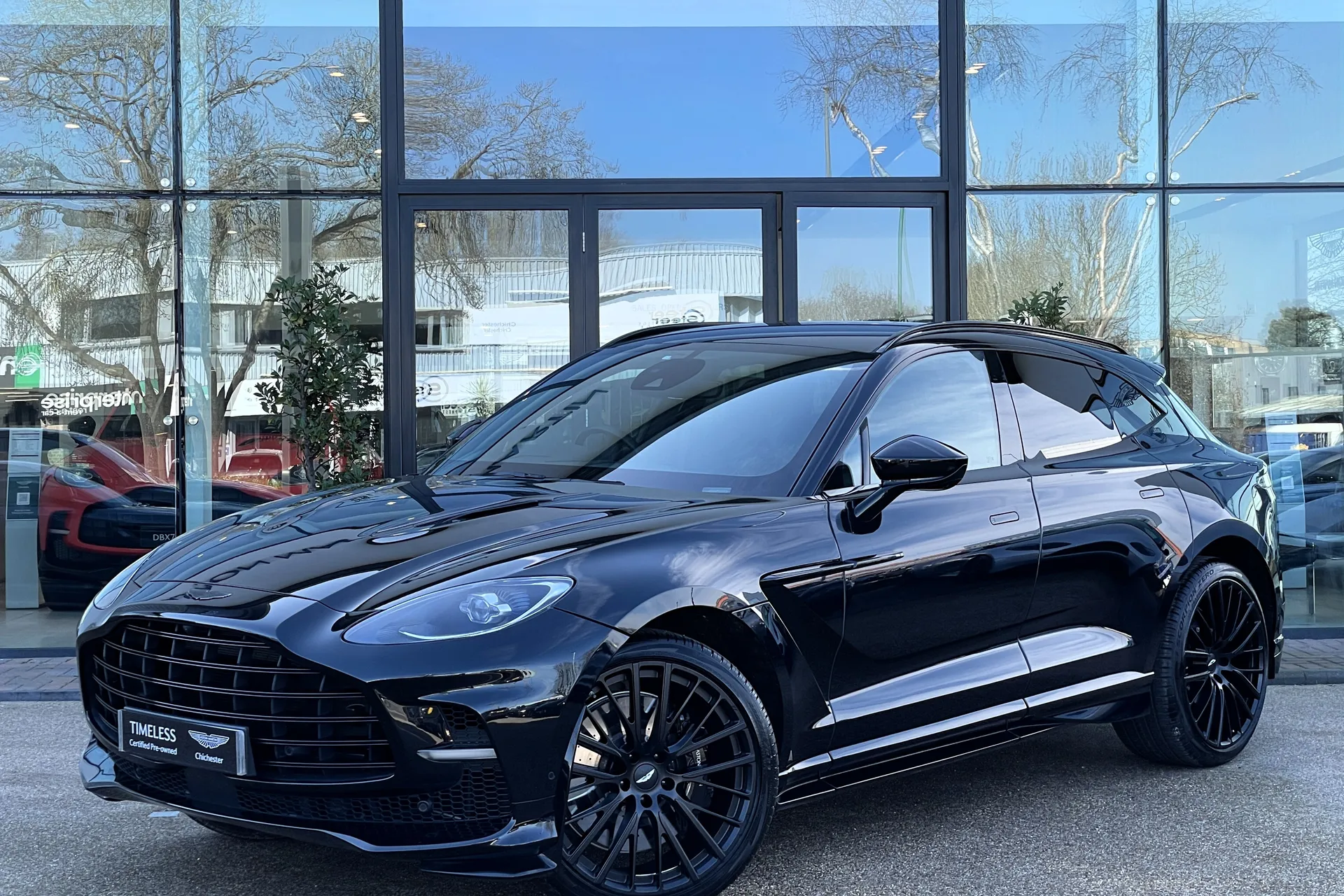 Aston Martin DBX thumbnail image number 6