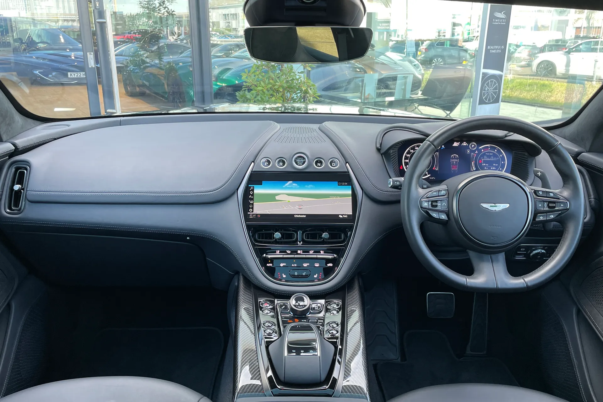 Aston Martin DBX thumbnail image number 45