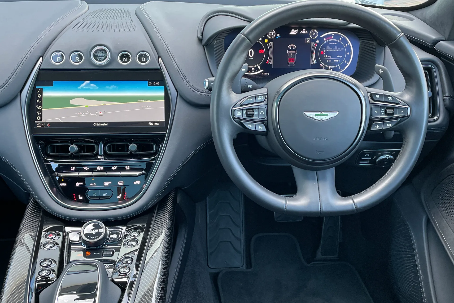Aston Martin DBX thumbnail image number 42