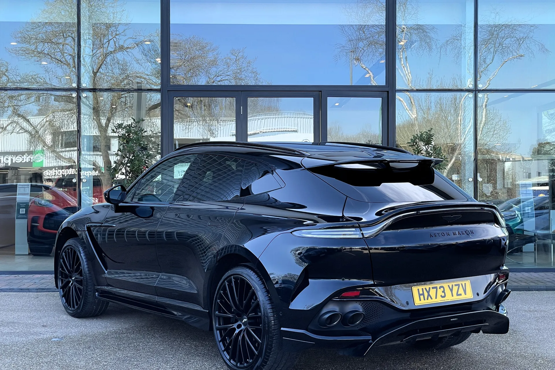 Aston Martin DBX thumbnail image number 22