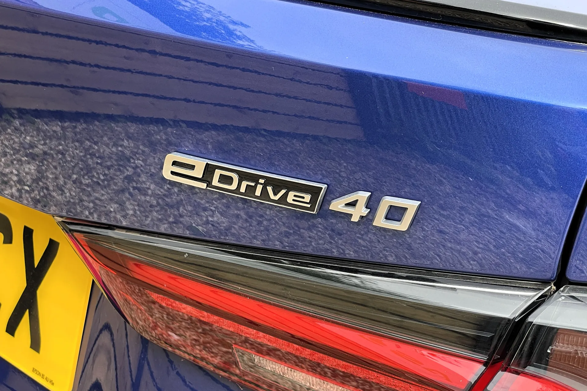 BMW I4 thumbnail image number 19