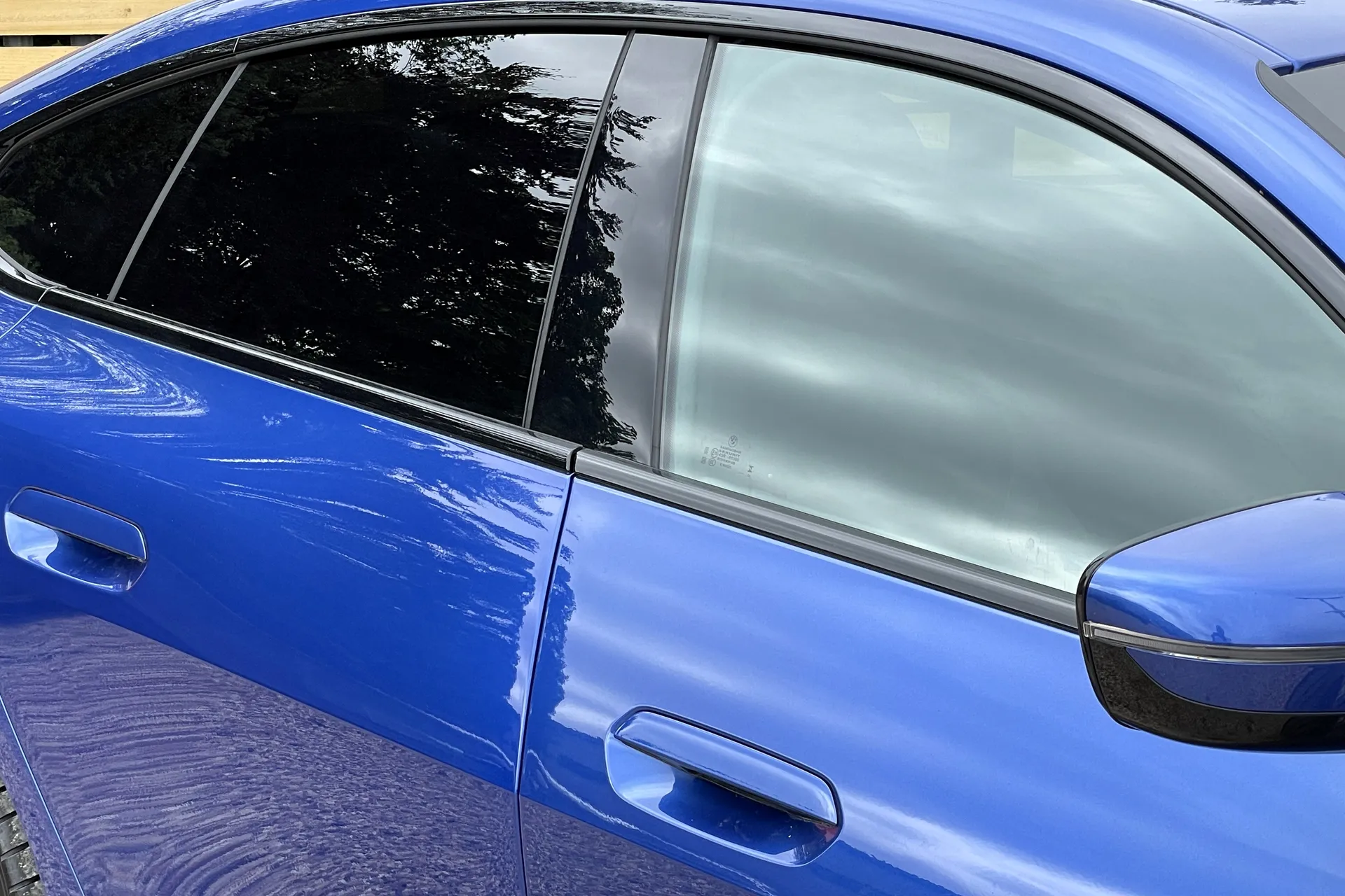 BMW I4 thumbnail image number 12
