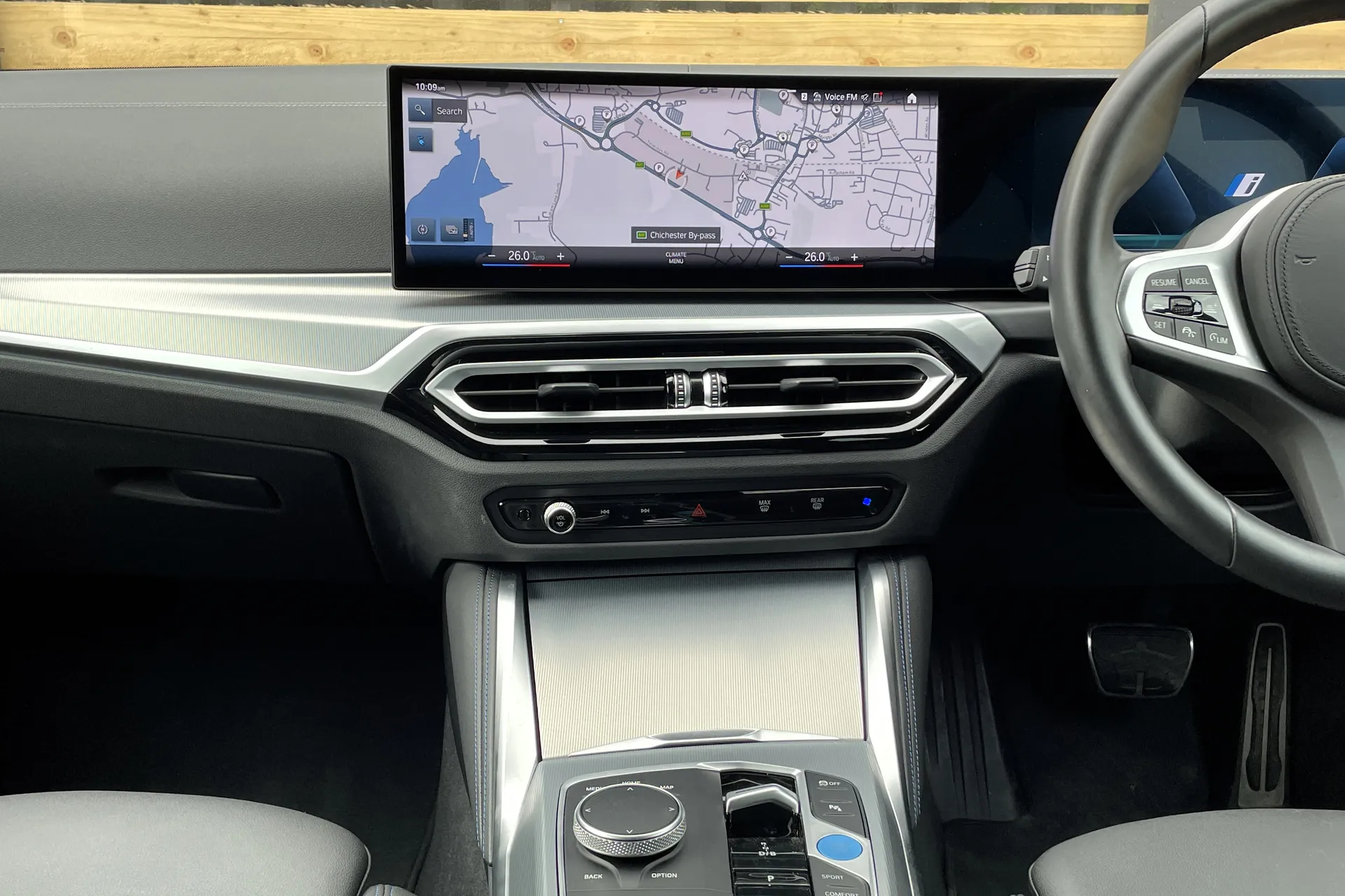 BMW I4 thumbnail image number 41