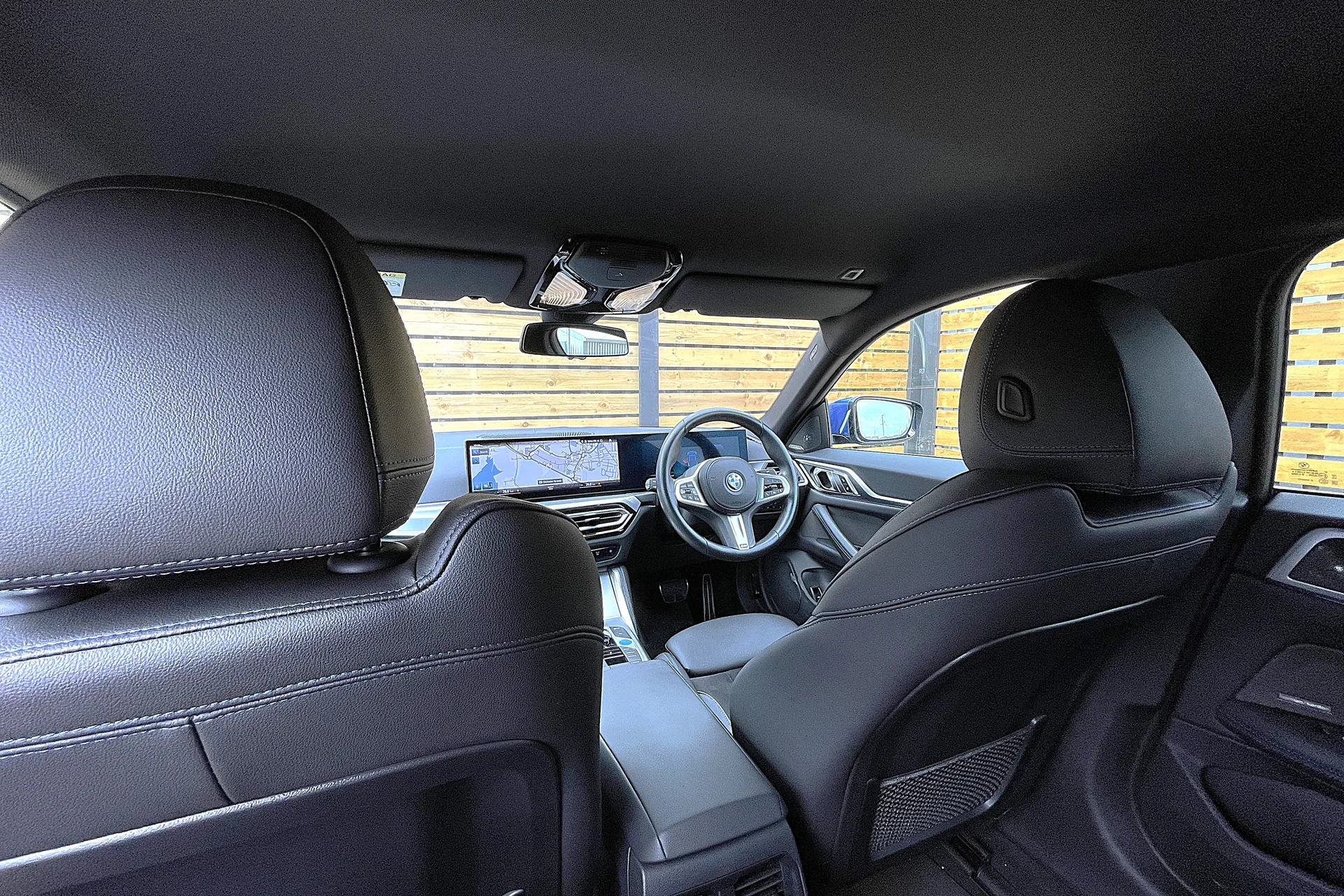 BMW I4 thumbnail image number 4