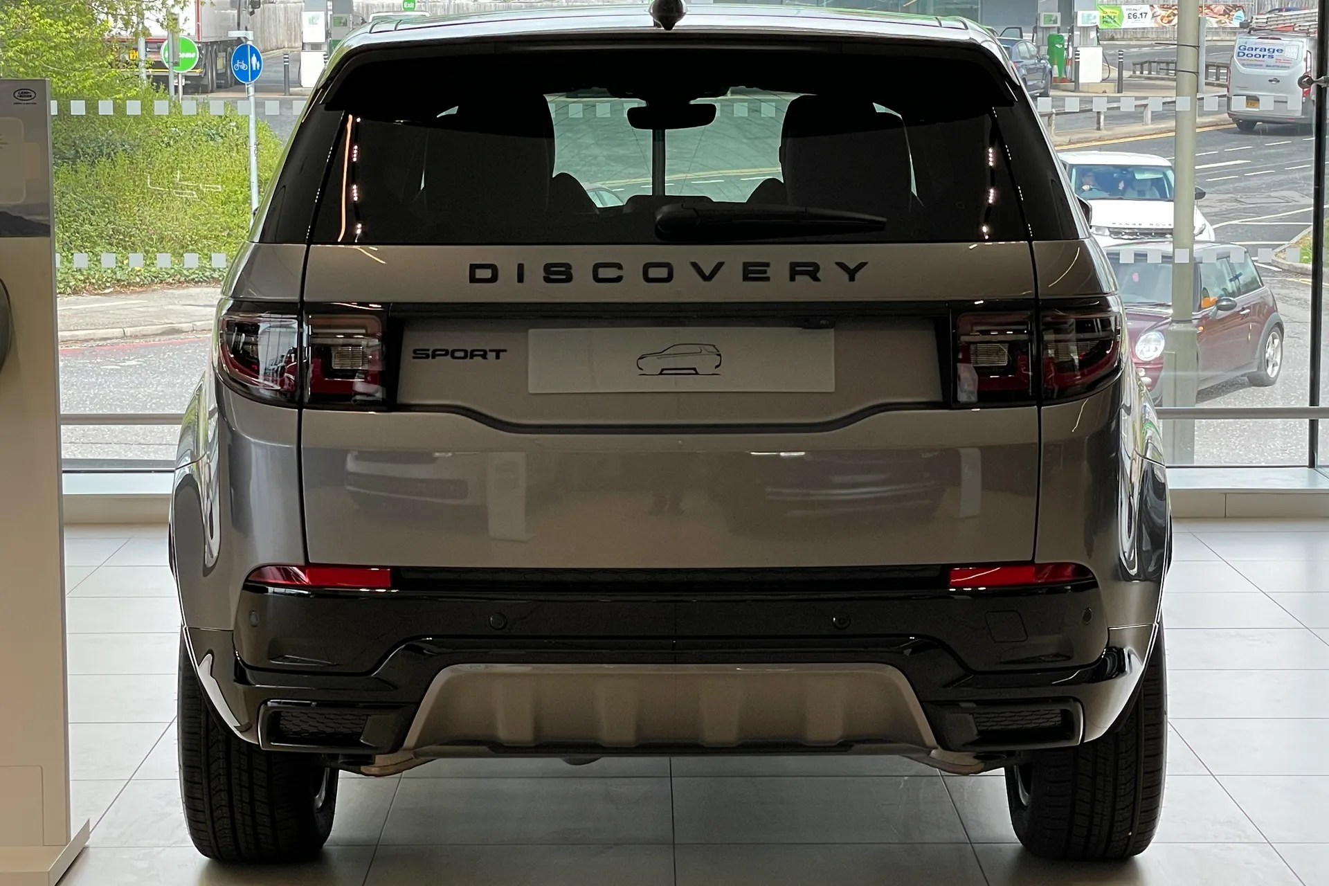 LAND ROVER DISCOVERY SPORT thumbnail image number 10