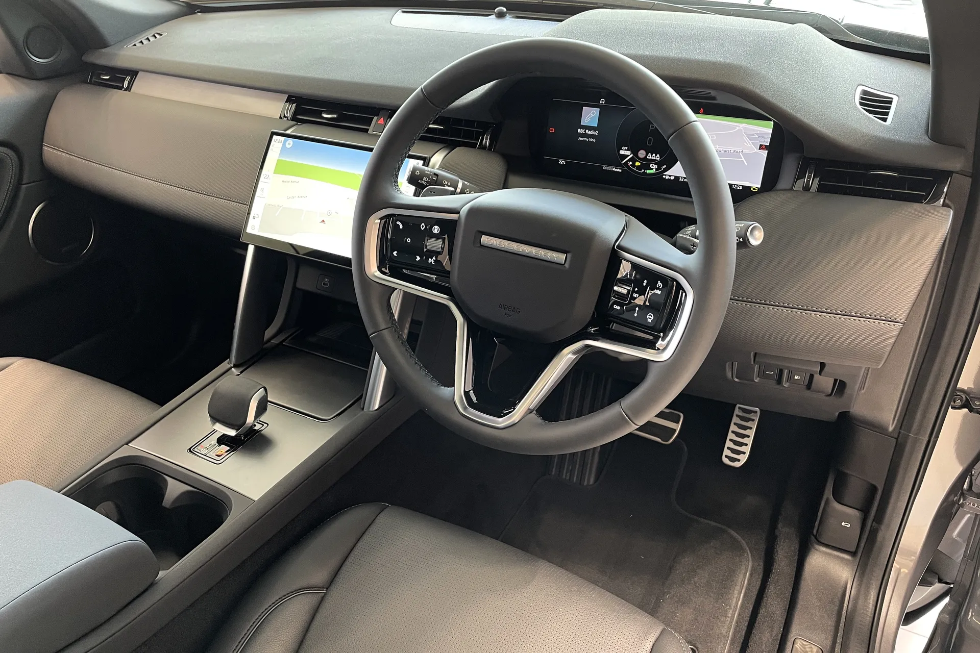 LAND ROVER DISCOVERY SPORT thumbnail image number 19