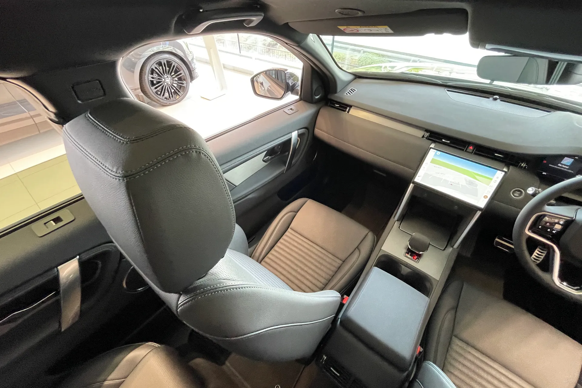 LAND ROVER DISCOVERY SPORT thumbnail image number 29