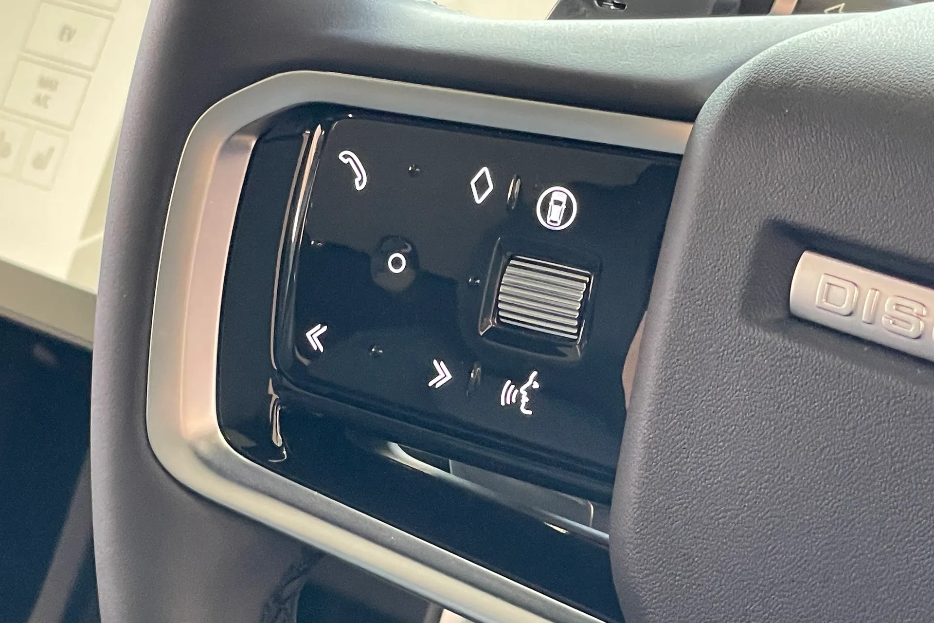 LAND ROVER DISCOVERY SPORT thumbnail image number 37