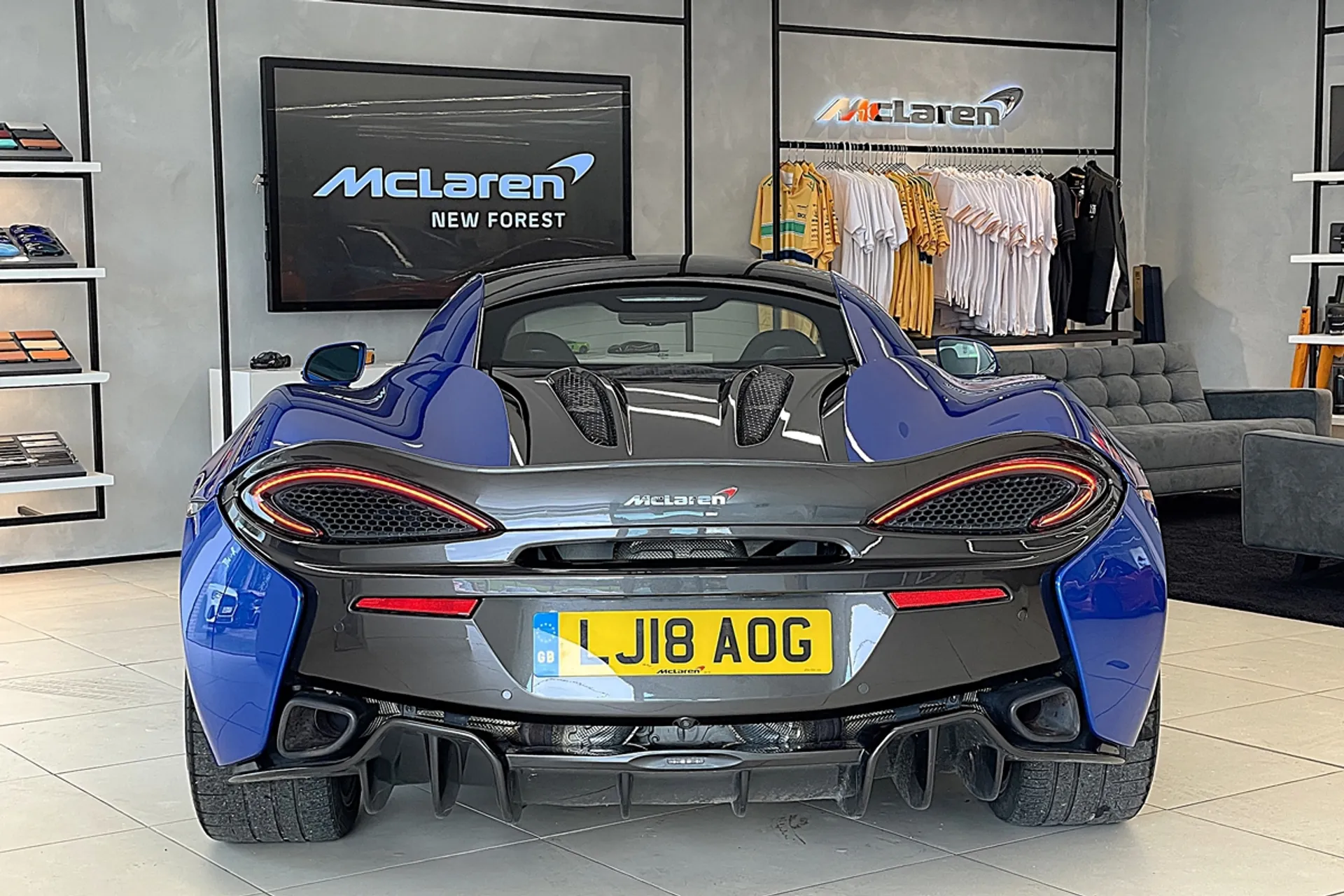 McLaren 570 thumbnail image number 8