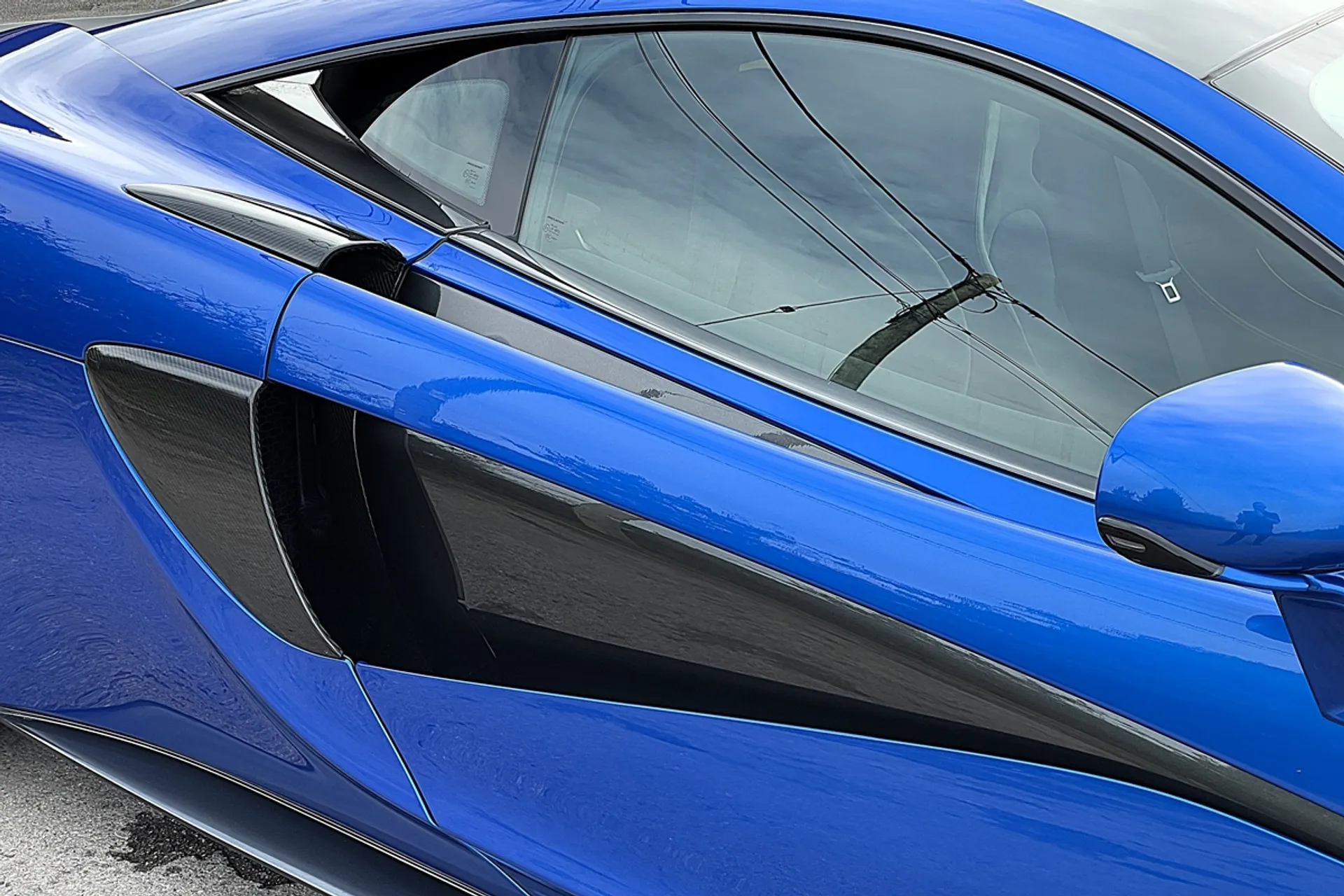 McLaren 570 thumbnail image number 19