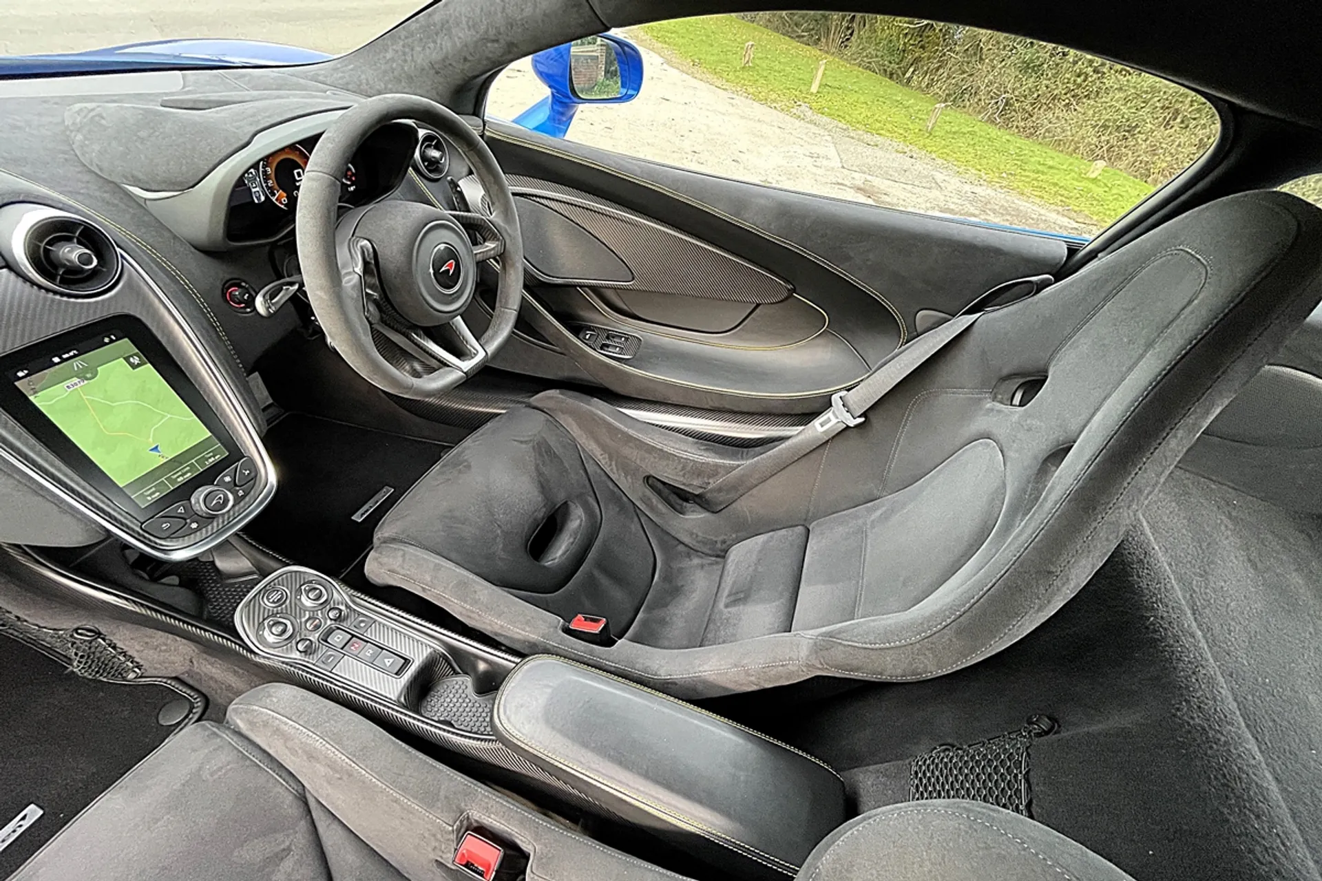 McLaren 570 thumbnail image number 30