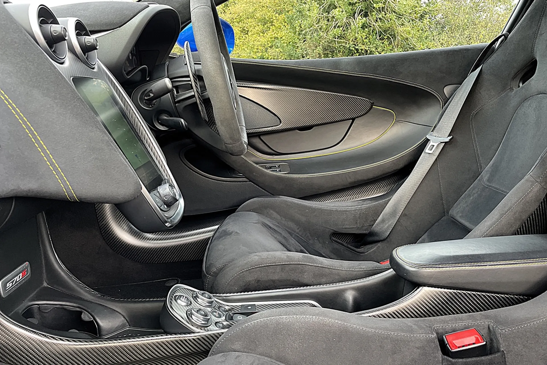 McLaren 570 thumbnail image number 28