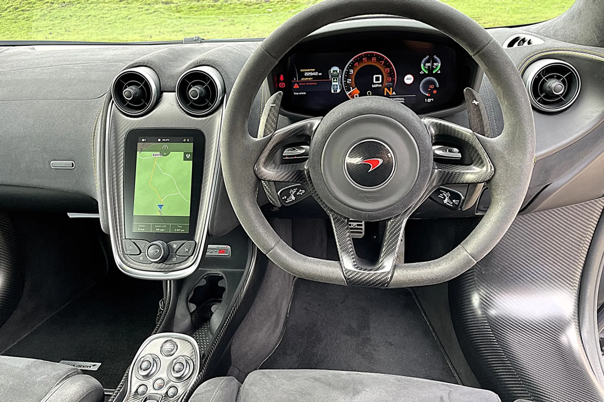 McLaren 570 thumbnail image number 11