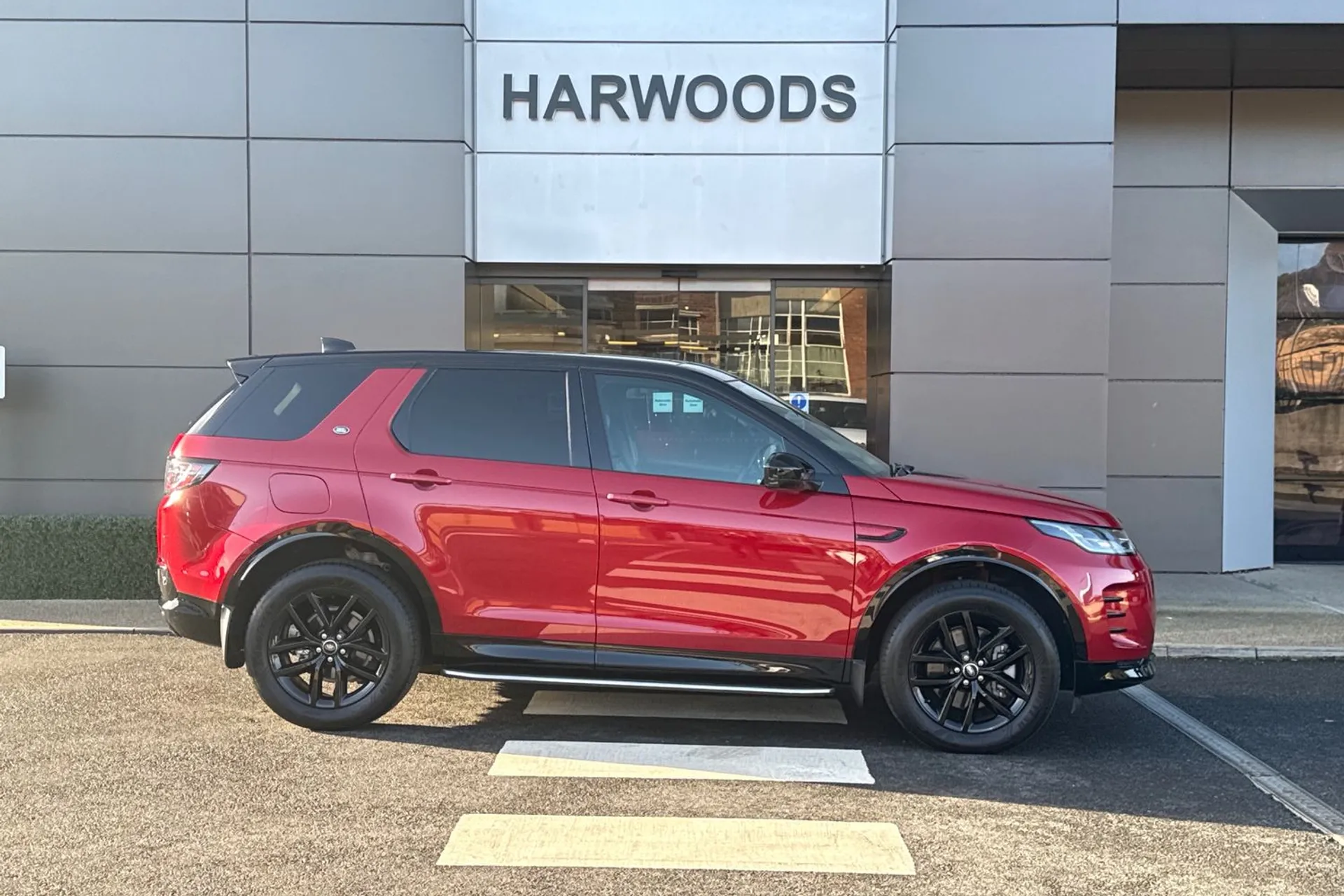 LAND ROVER DISCOVERY SPORT thumbnail image number 2