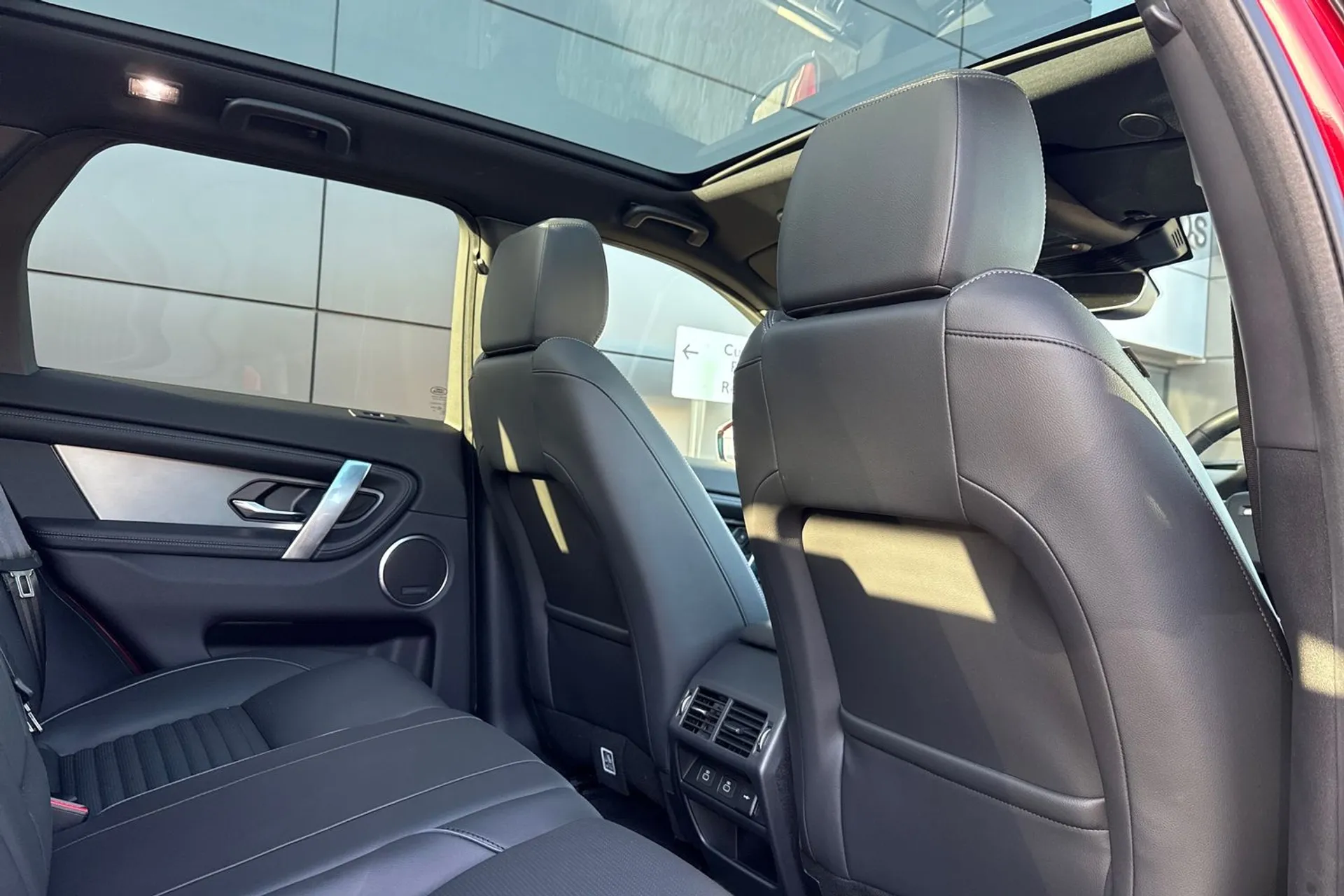 LAND ROVER DISCOVERY SPORT thumbnail image number 34