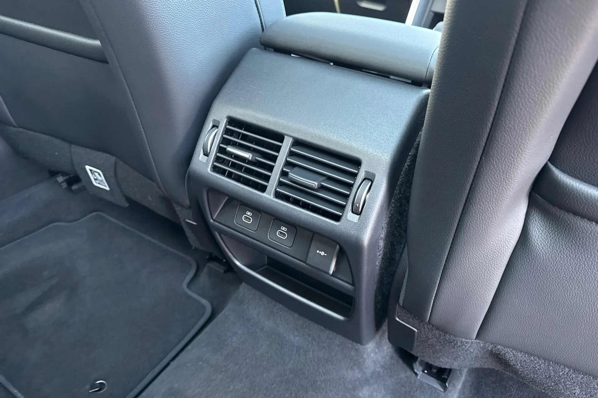 LAND ROVER DISCOVERY SPORT thumbnail image number 55