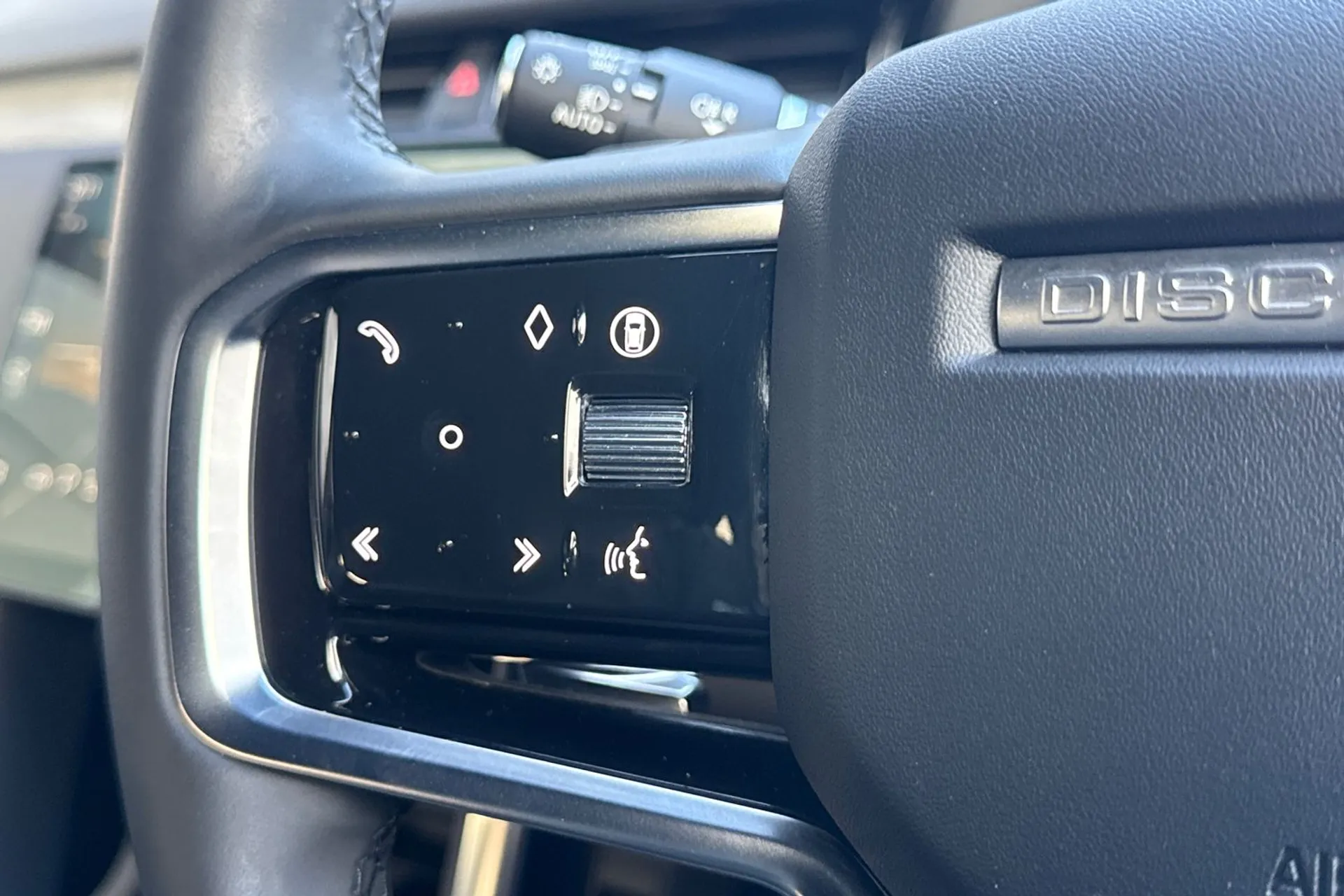 LAND ROVER DISCOVERY SPORT thumbnail image number 45