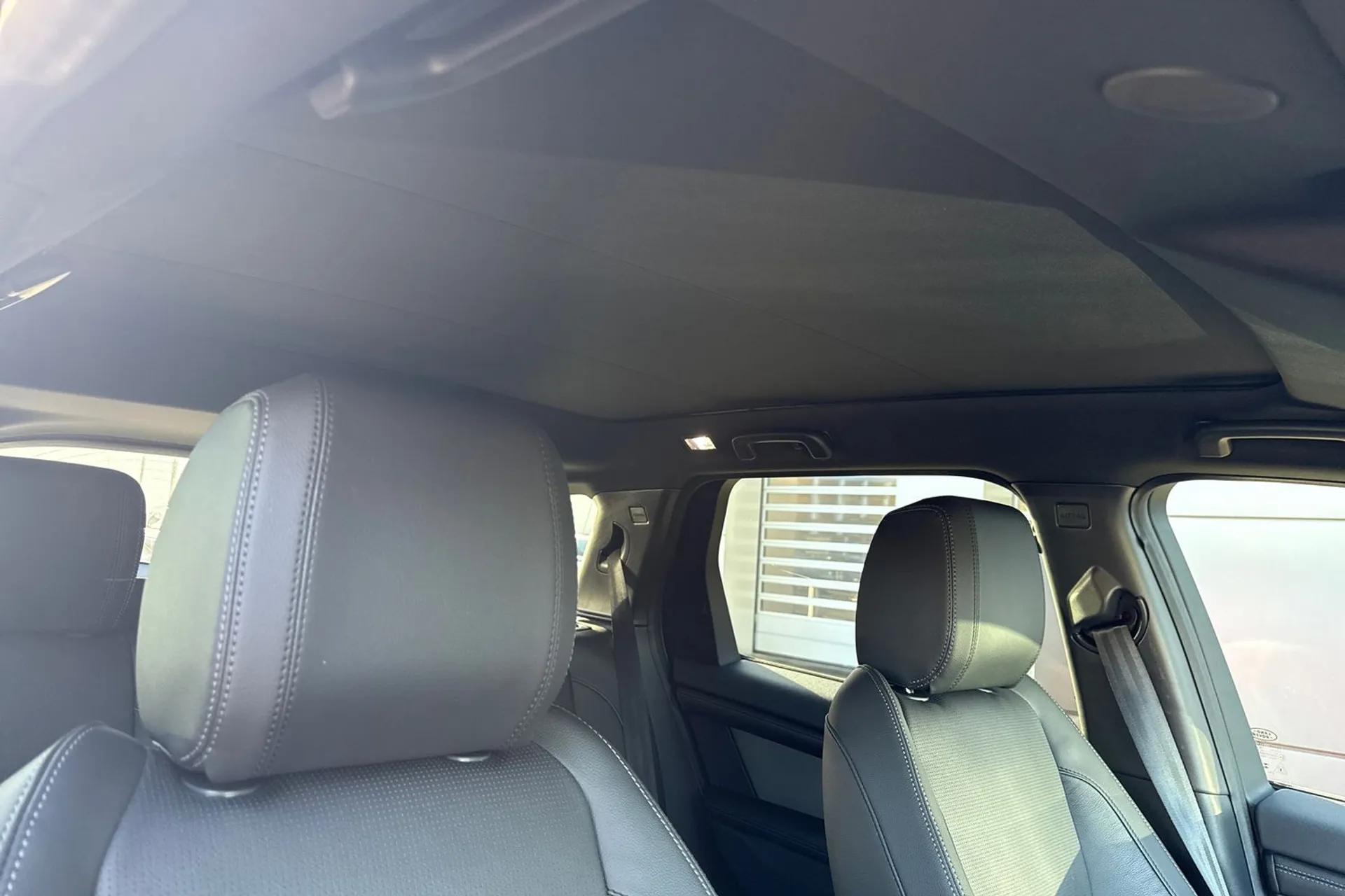 LAND ROVER DISCOVERY SPORT thumbnail image number 8