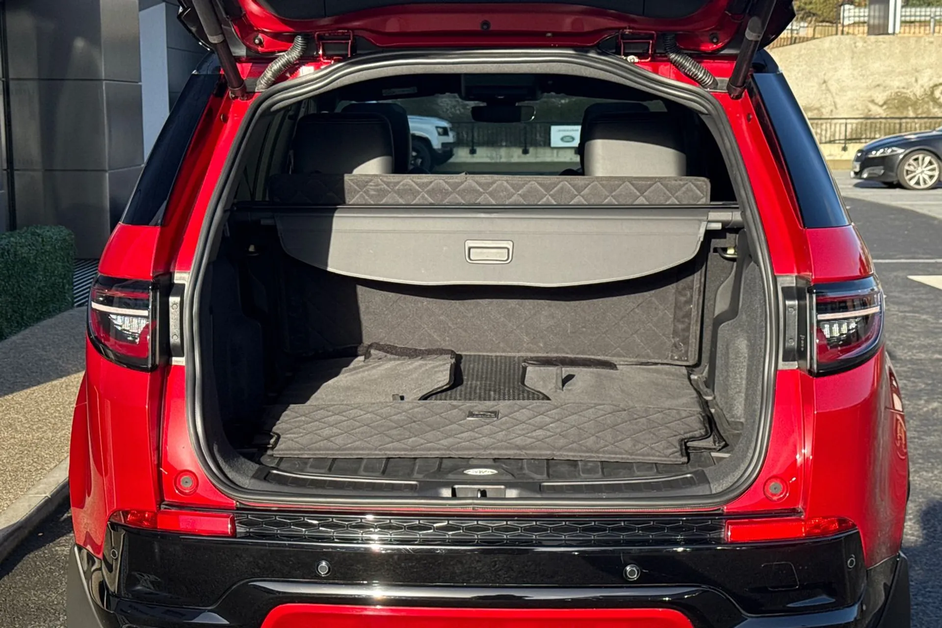 LAND ROVER DISCOVERY SPORT thumbnail image number 32