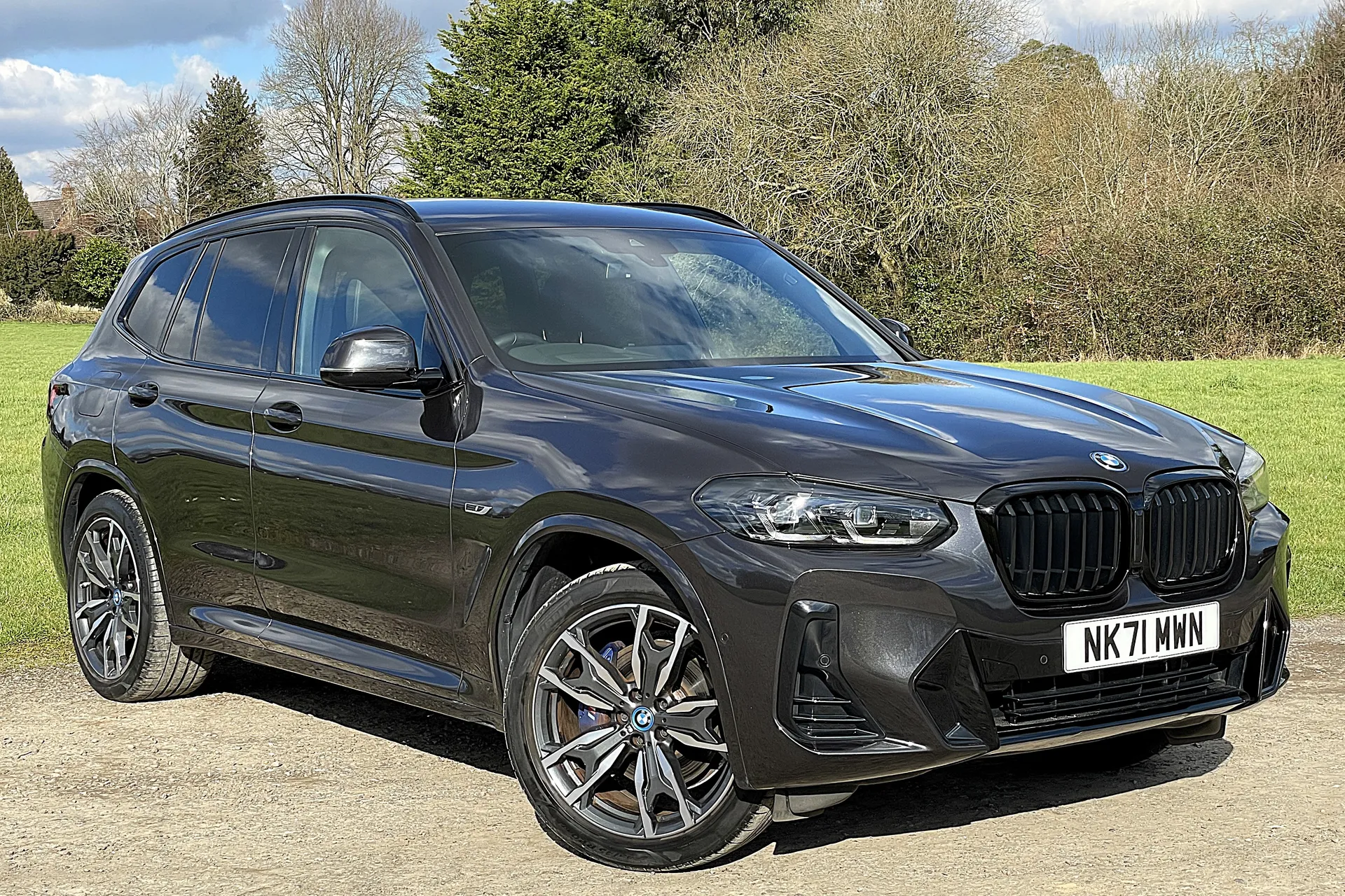 BMW X3 focused image
