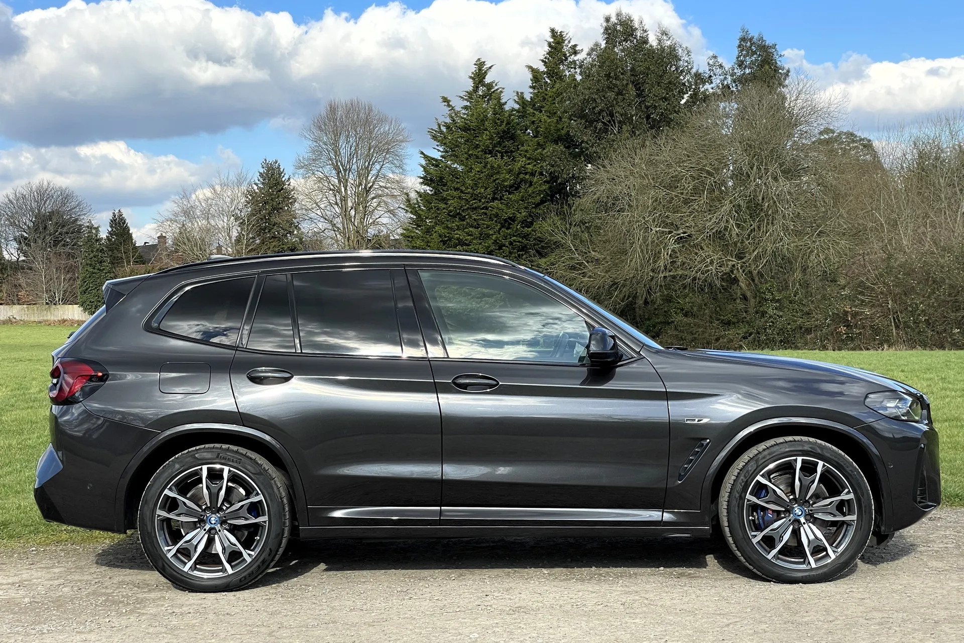BMW X3 thumbnail image number 2