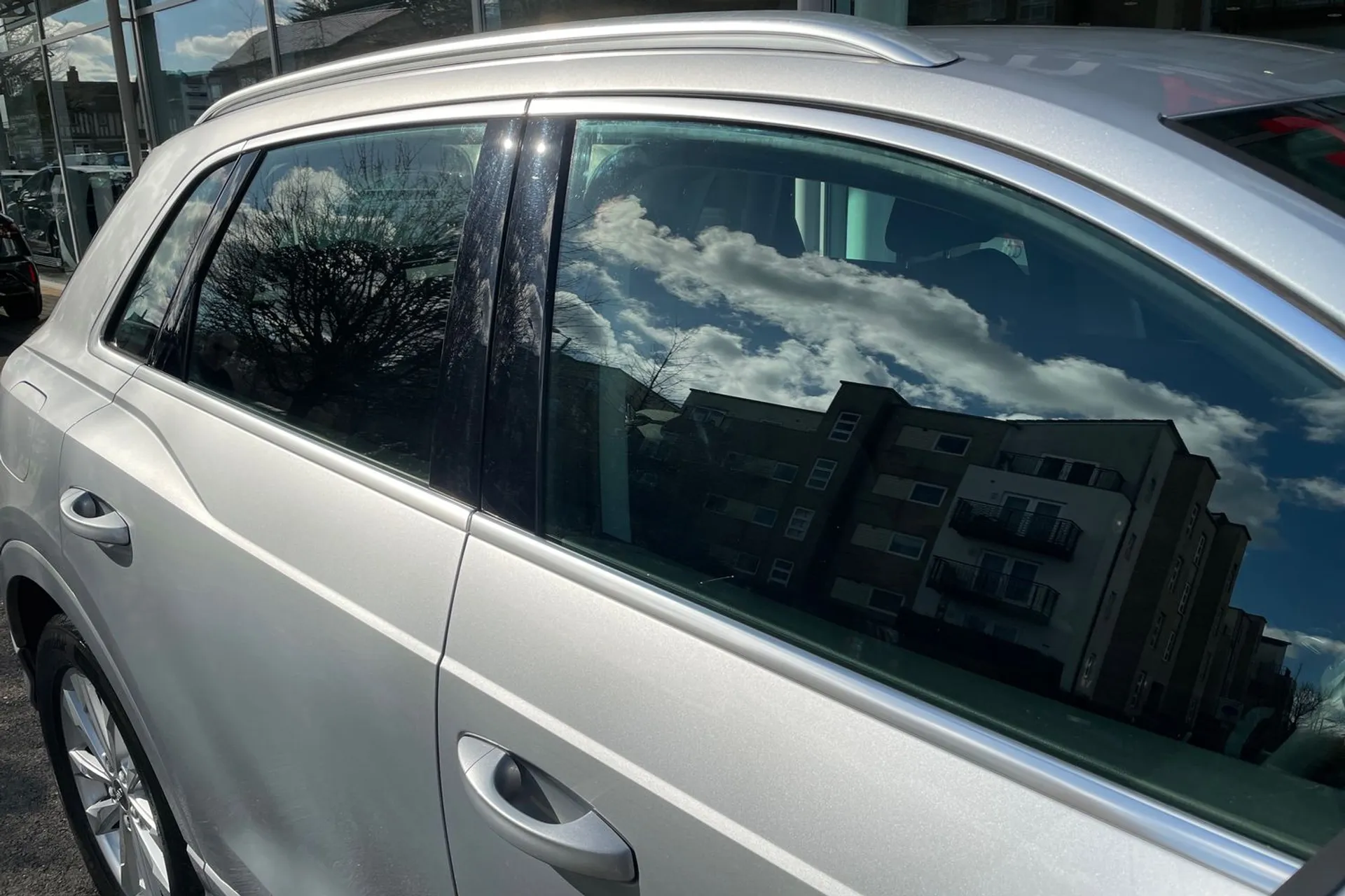 Audi Q3 thumbnail image number 13