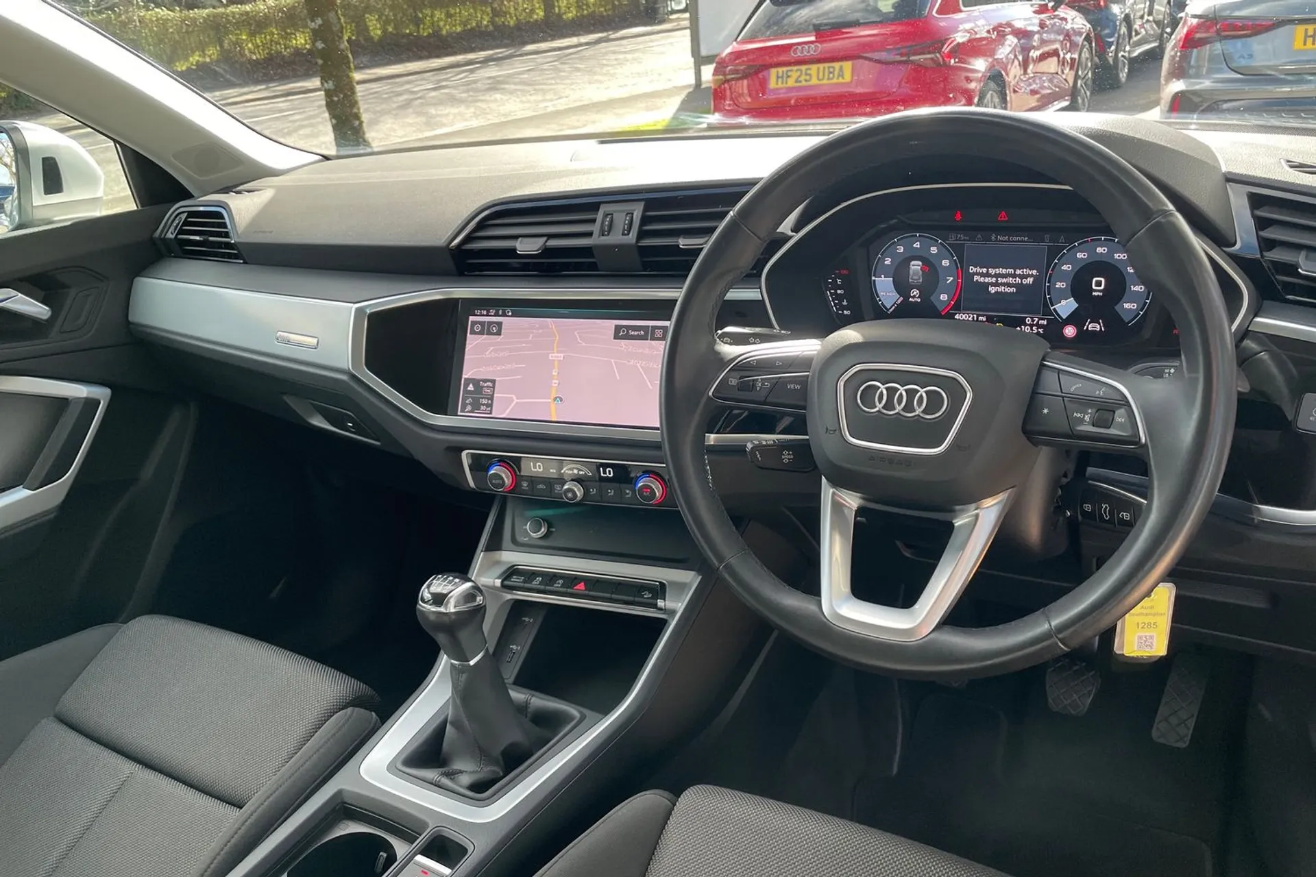 Audi Q3 thumbnail image number 26