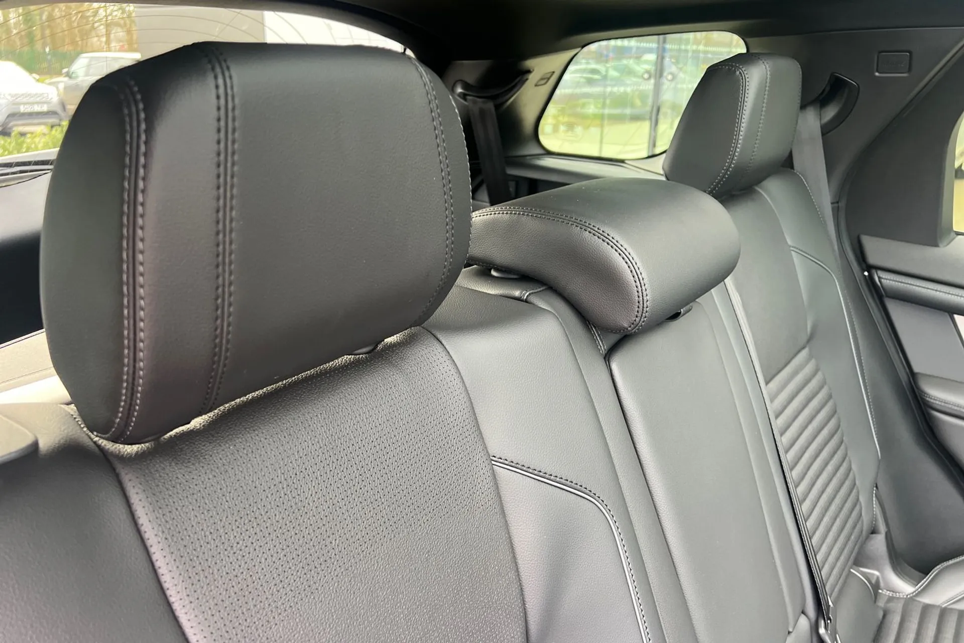 LAND ROVER DISCOVERY SPORT thumbnail image number 33