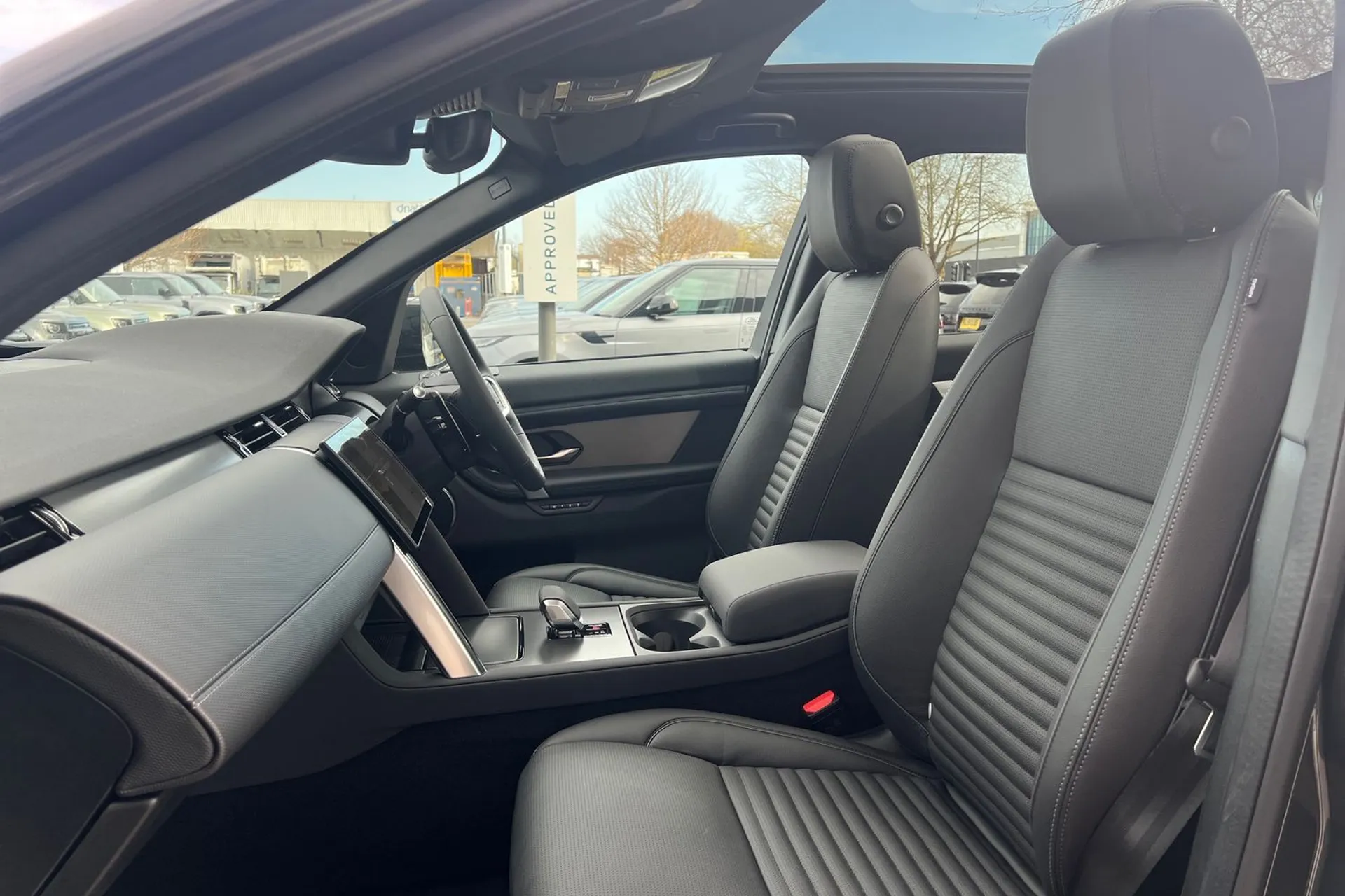 LAND ROVER DISCOVERY SPORT thumbnail image number 42