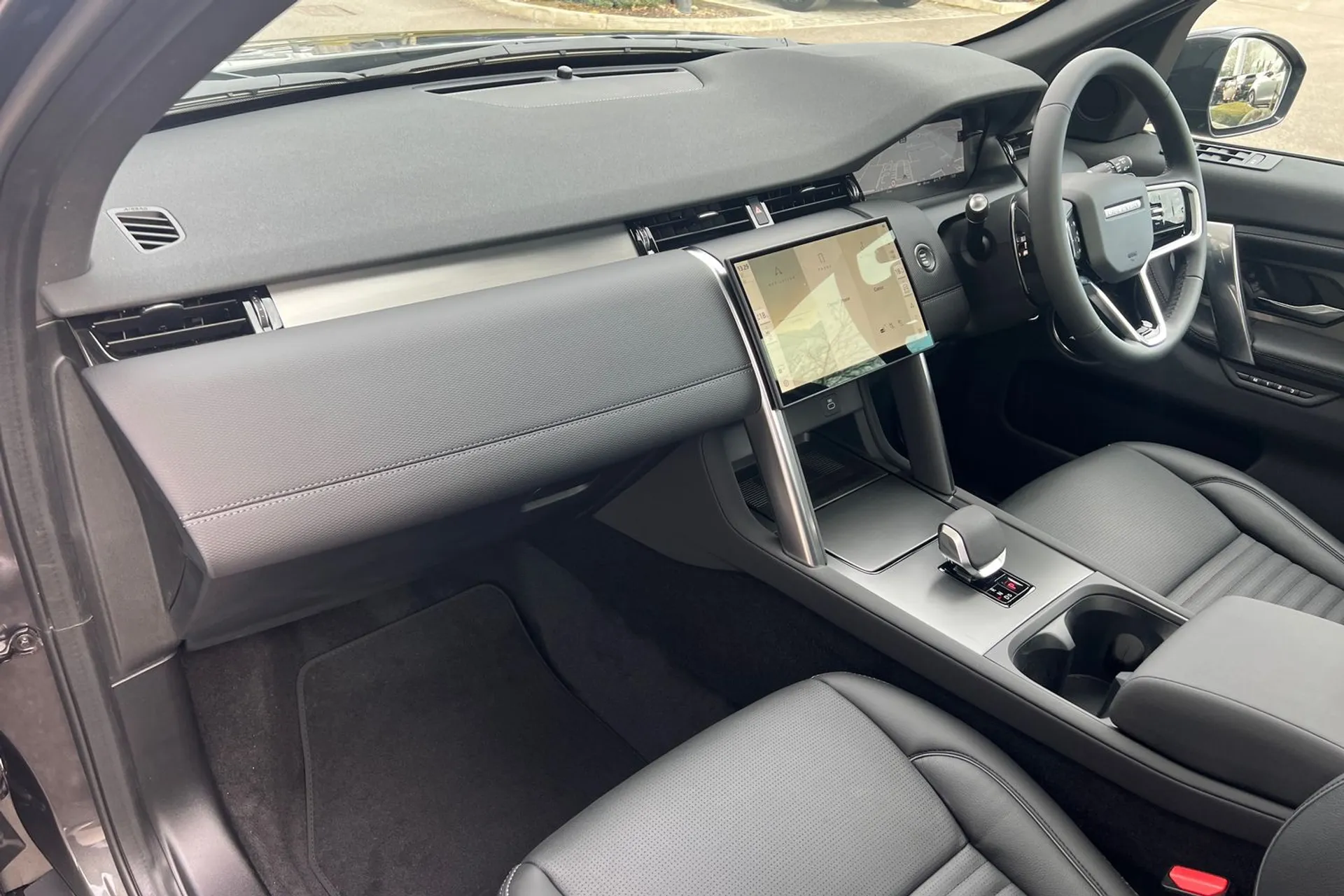 LAND ROVER DISCOVERY SPORT thumbnail image number 41