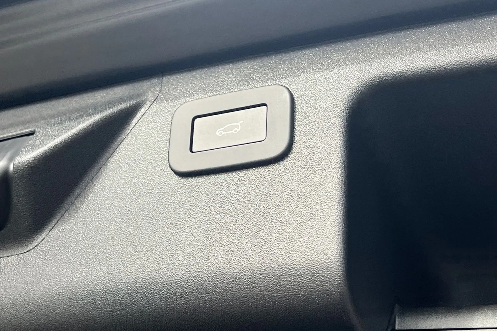 LAND ROVER DISCOVERY SPORT thumbnail image number 28