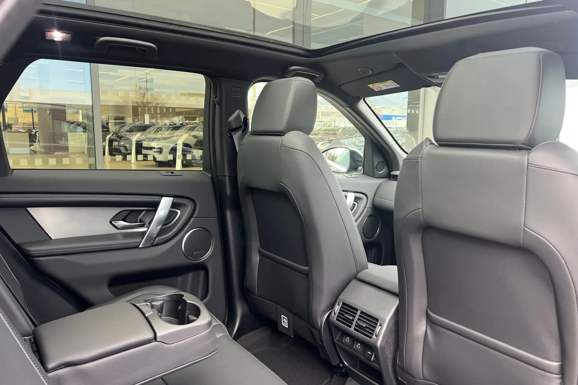 LAND ROVER DISCOVERY SPORT thumbnail image number 35