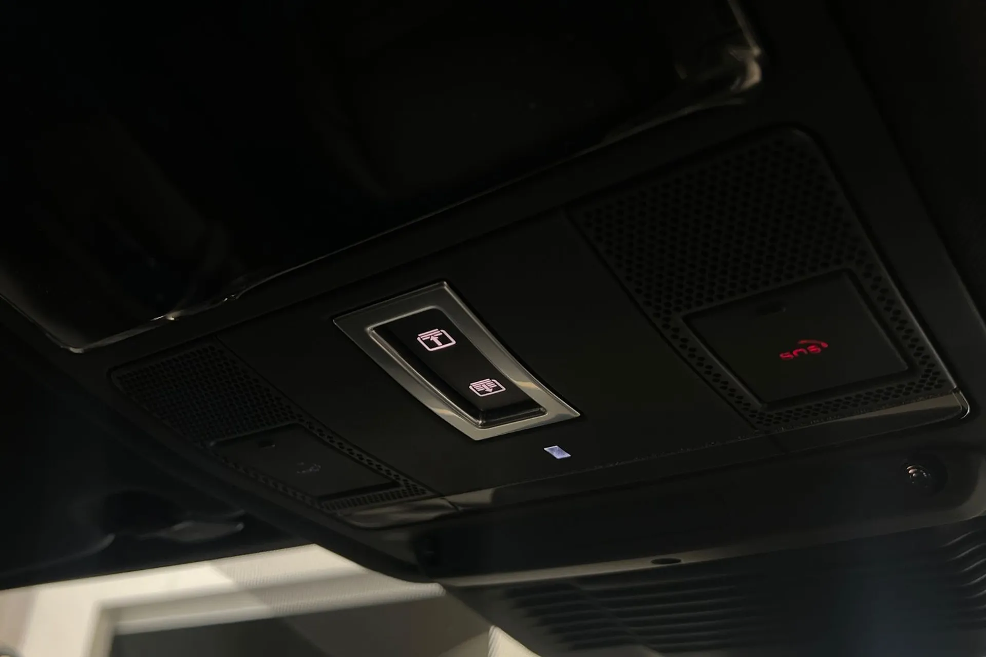 LAND ROVER DISCOVERY SPORT thumbnail image number 50