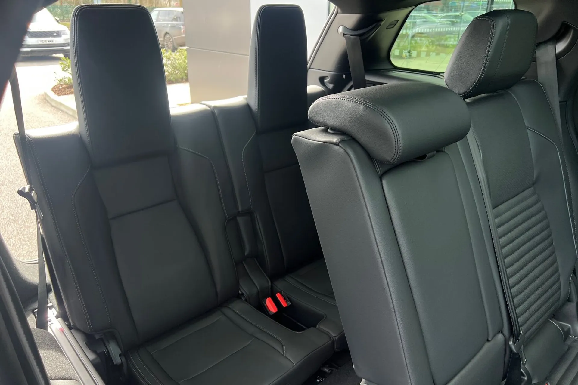 LAND ROVER DISCOVERY SPORT thumbnail image number 31