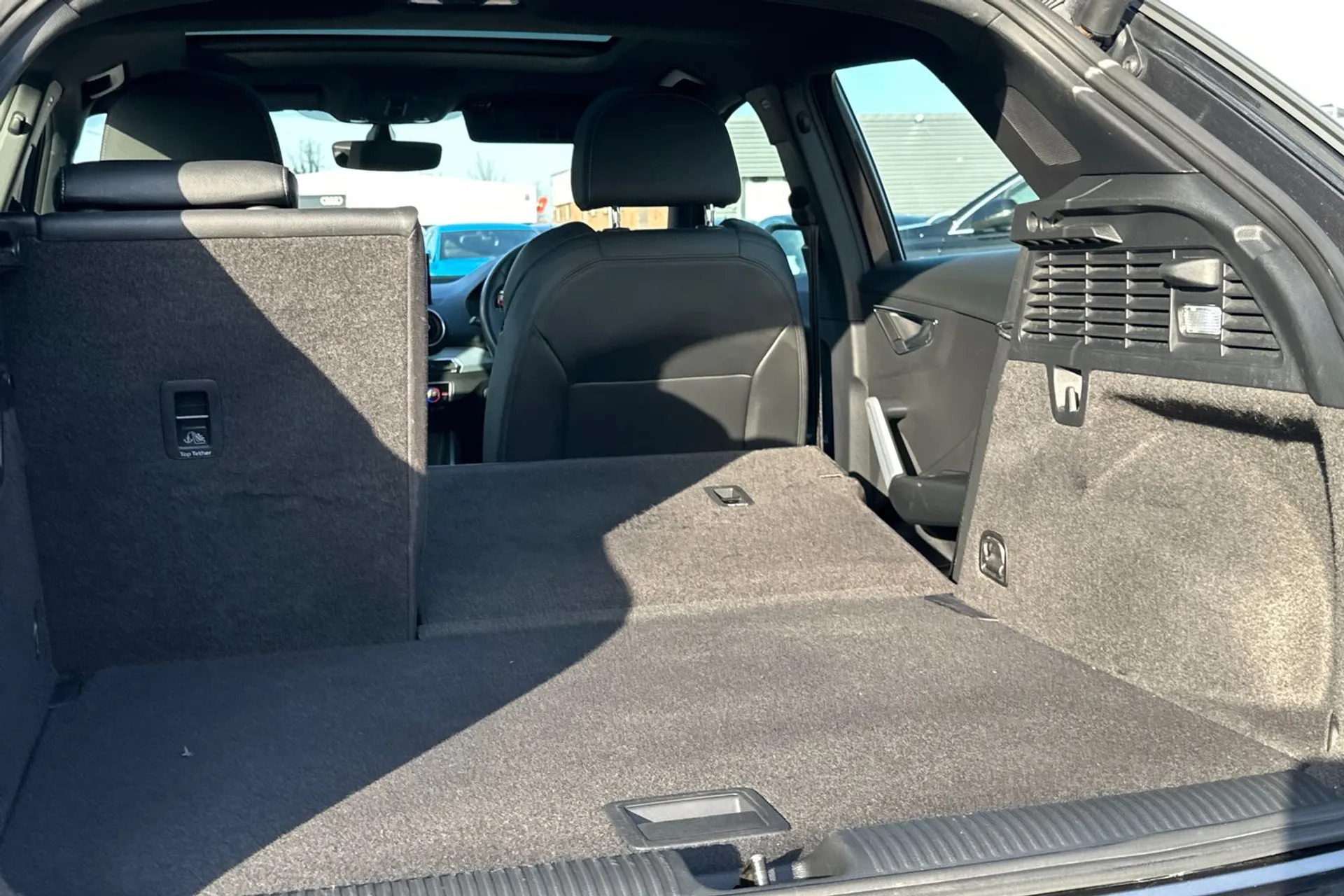 Audi Q2 thumbnail image number 28