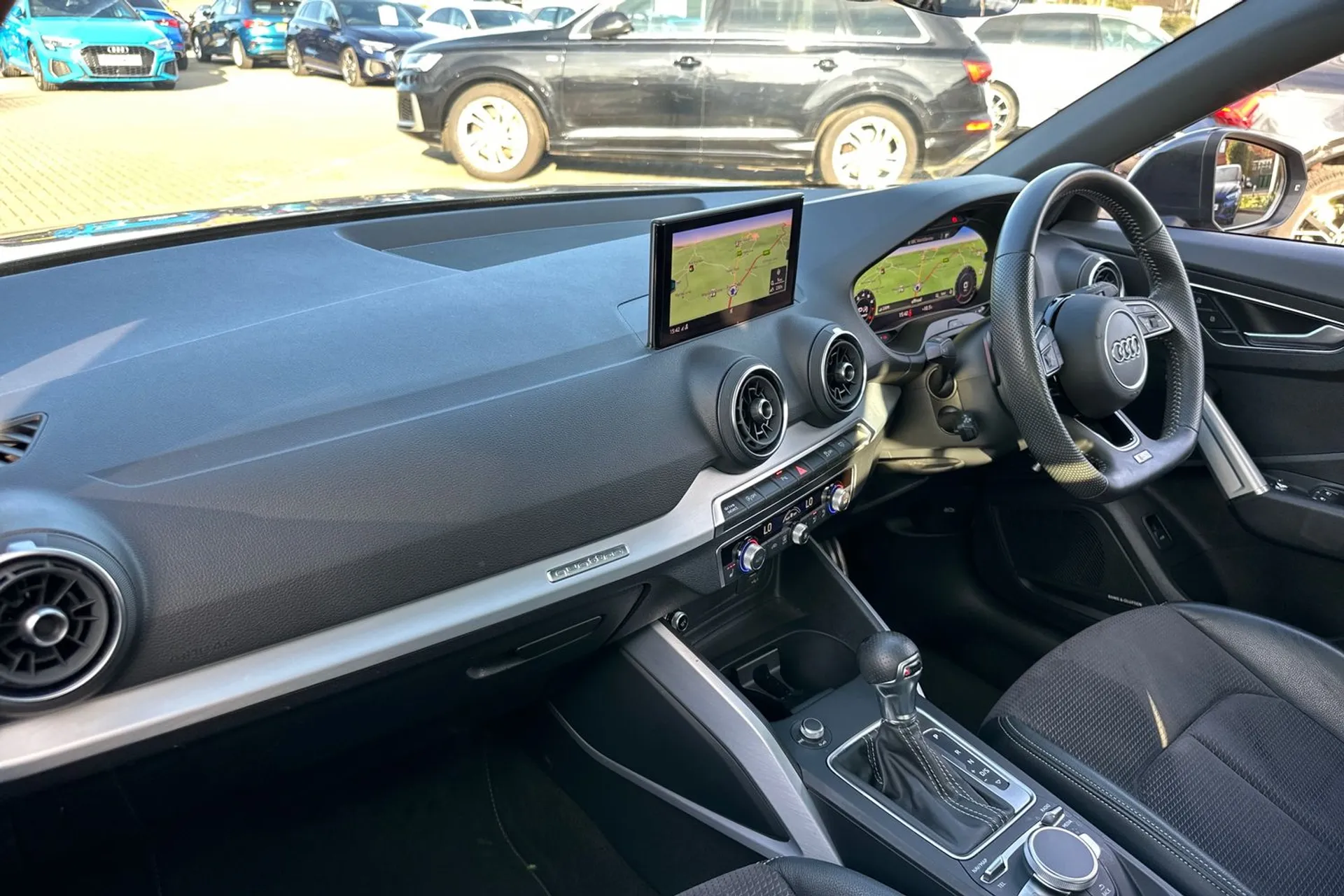 Audi Q2 thumbnail image number 34