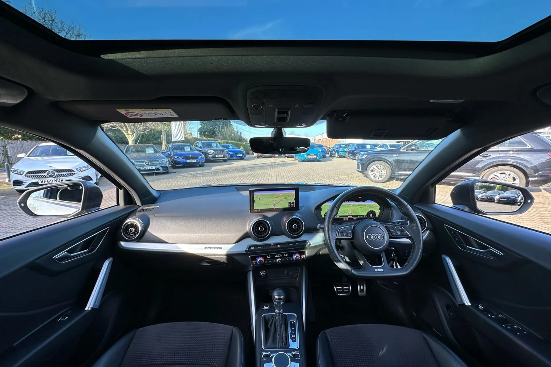 Audi Q2 thumbnail image number 3
