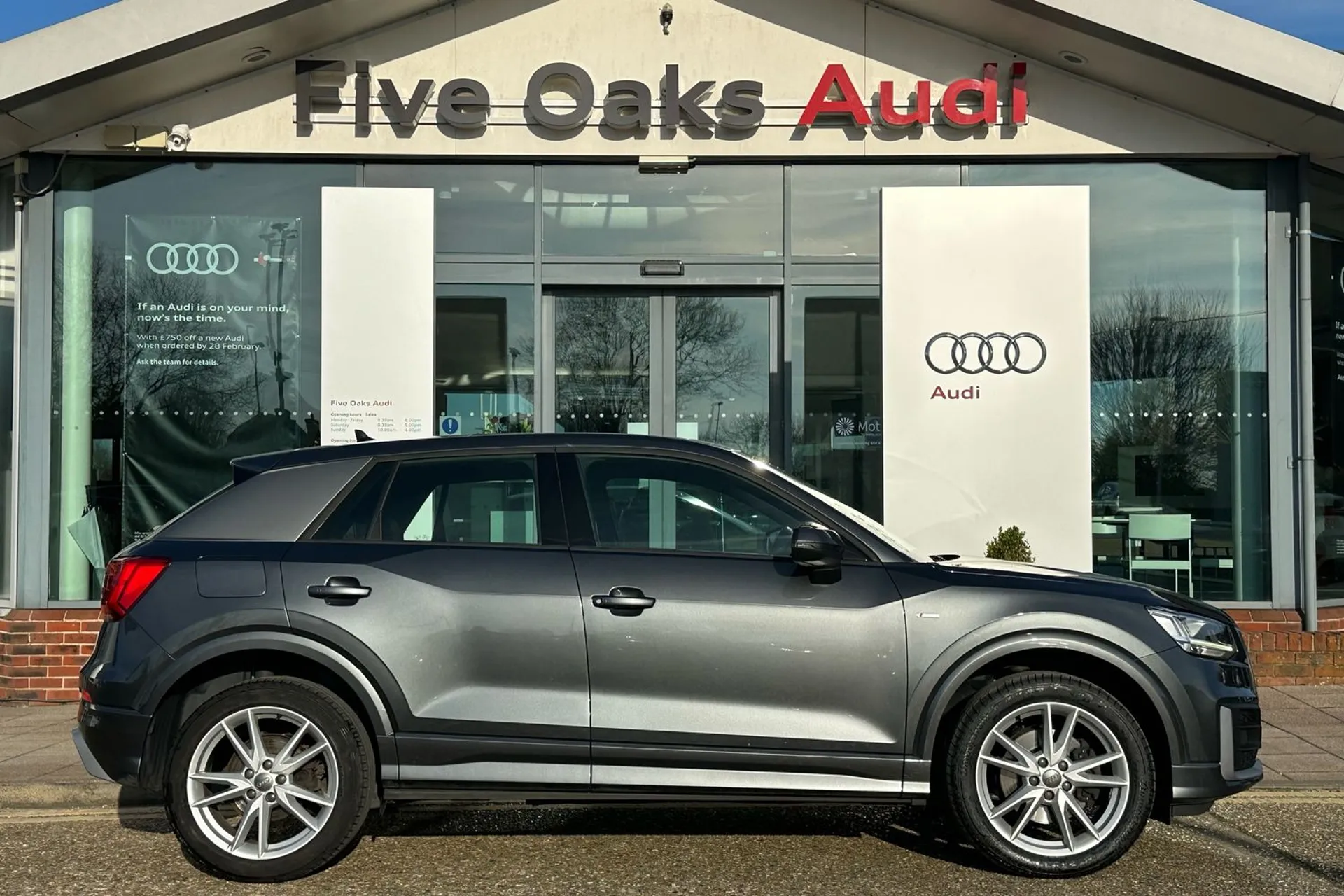 Audi Q2 thumbnail image number 2